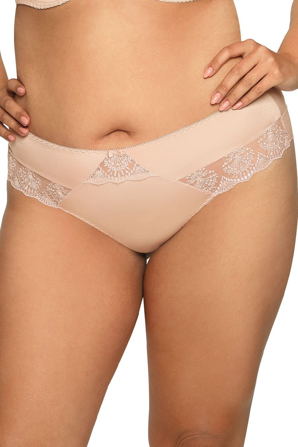 Трусики слип с вышивкой Freesia 1922 beige