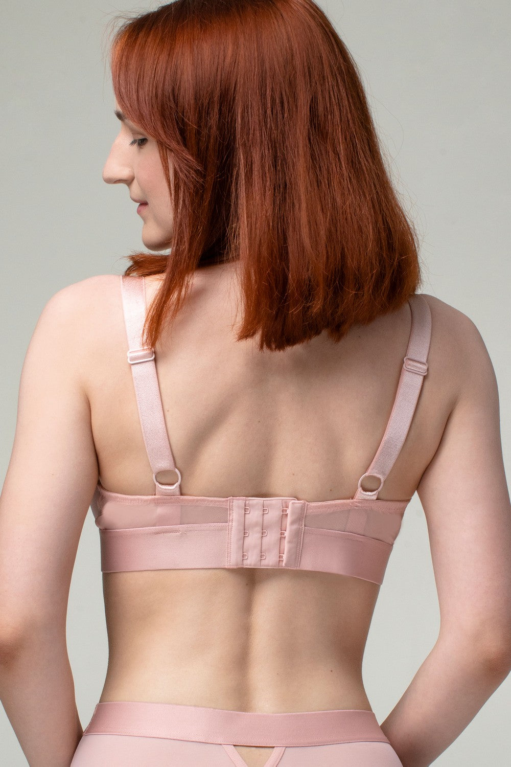 Мягкий бюстгальтер из микросетки SLZ22101005/005SC powder