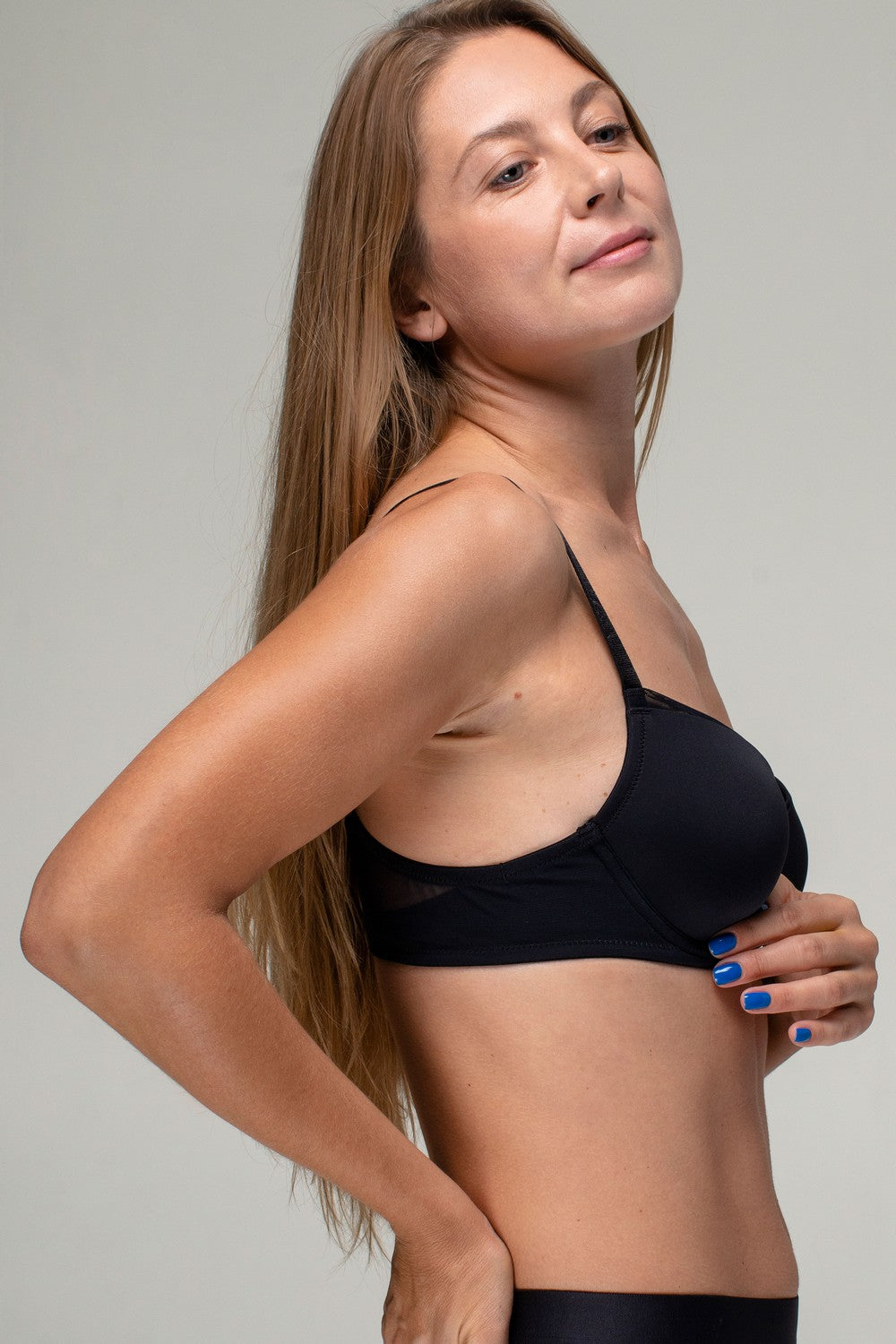 Гладкий бюстгальтер из микрофибры SLZ22101108/108SC black