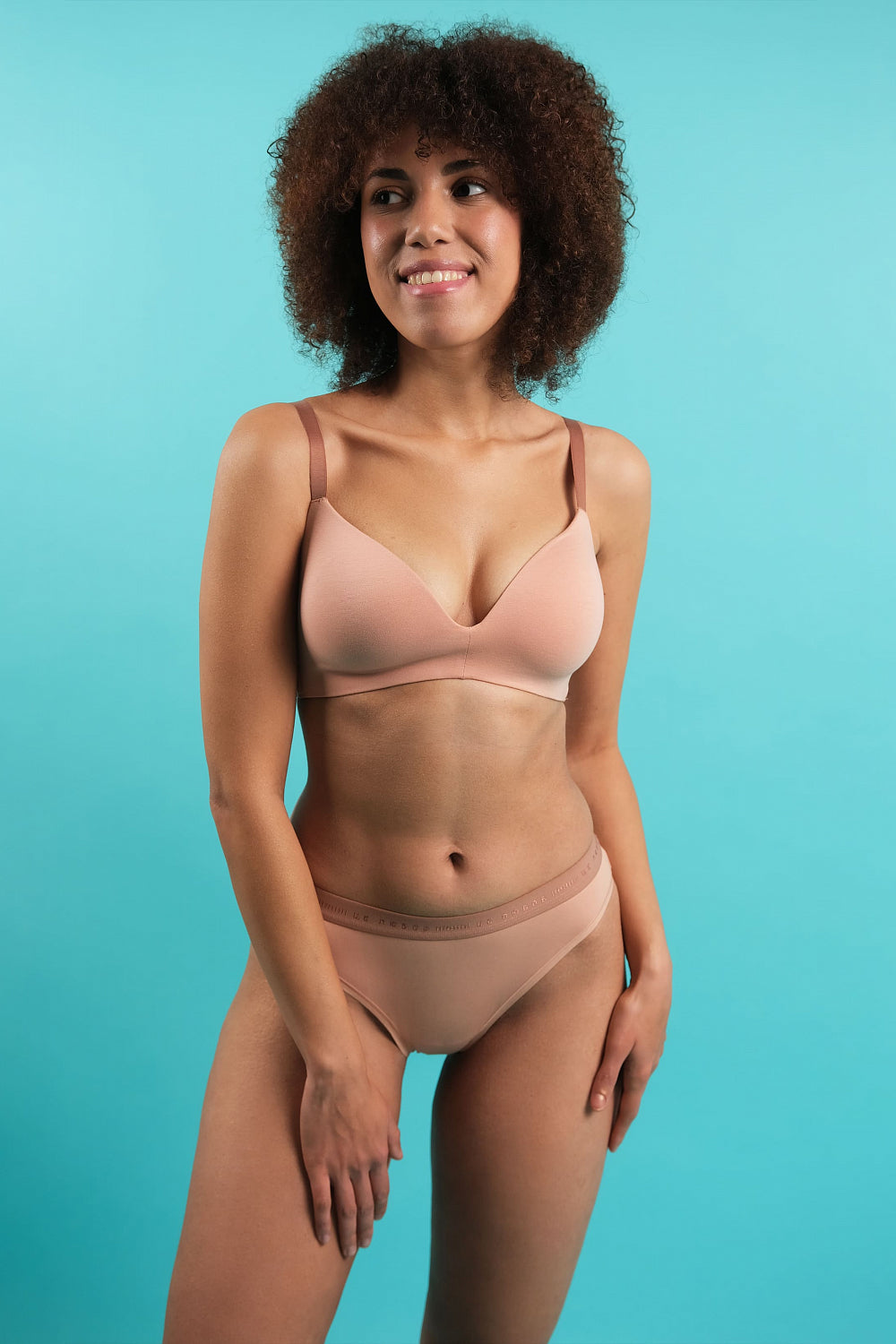 Бюстгальтер с формованными чашками SLZ24501015 caramel