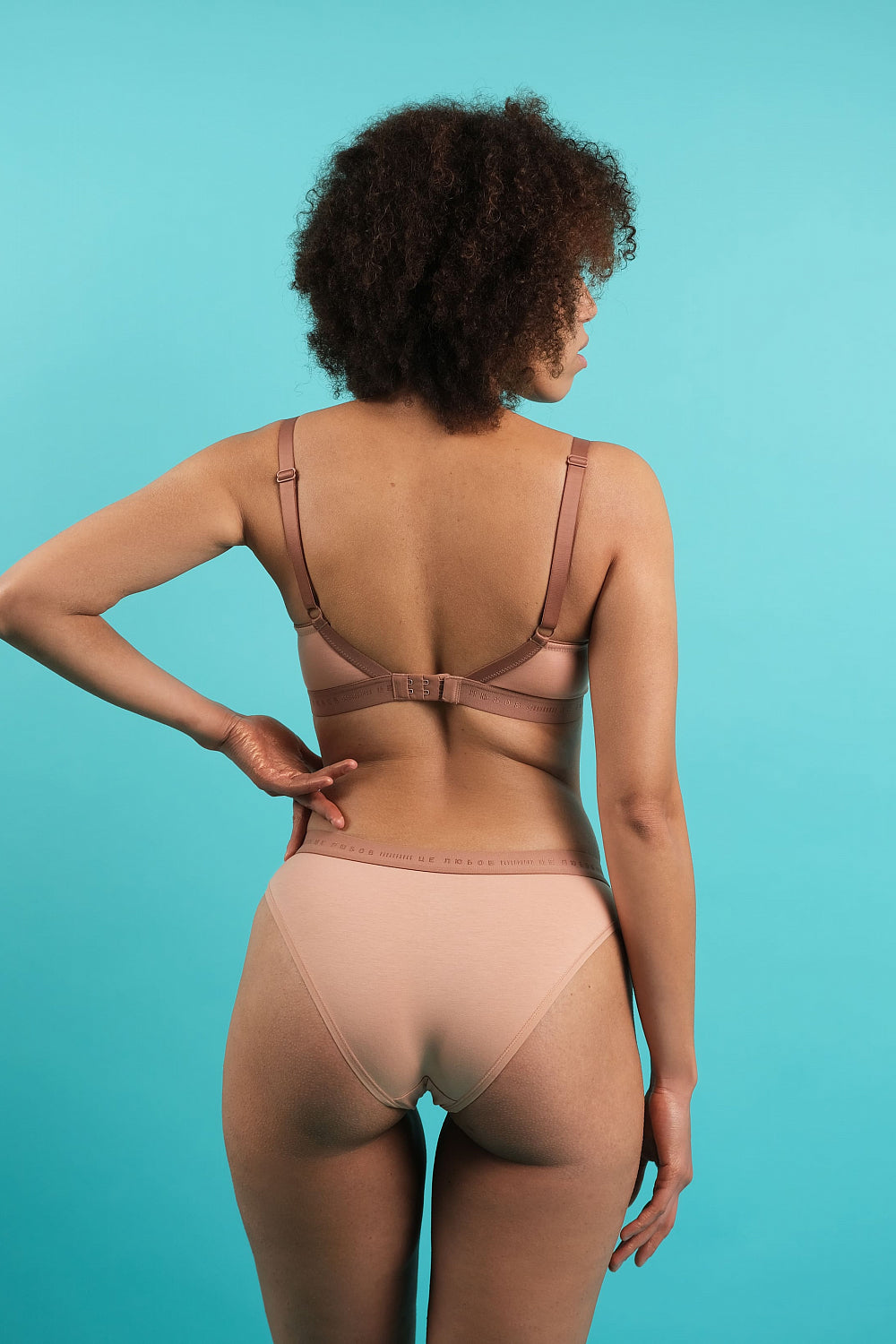 Бюстгальтер с формованными чашками SLZ24501034 caramel