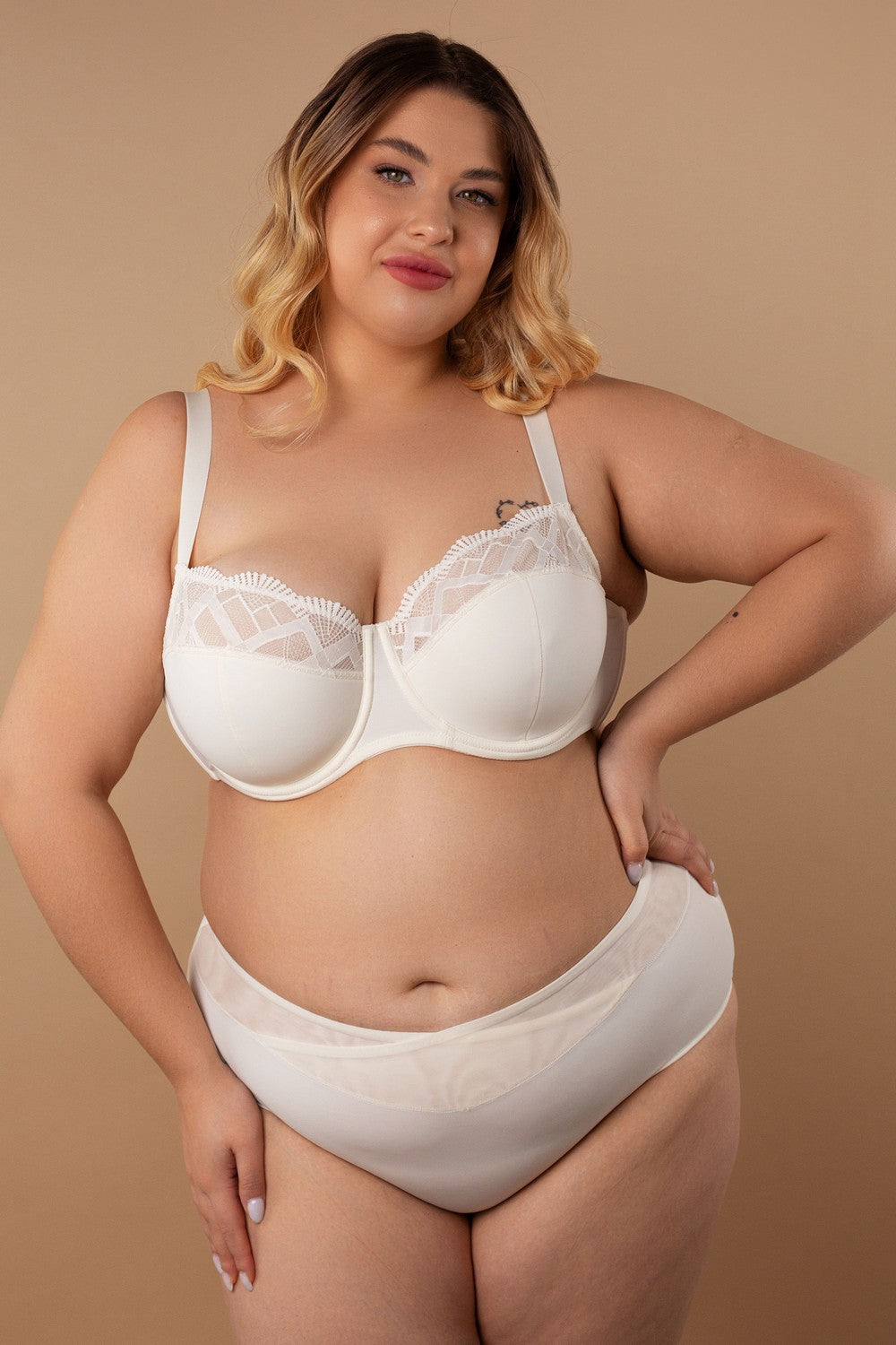 Полудублированный бюстгальтер с кружевом SLZ25901055 ivory