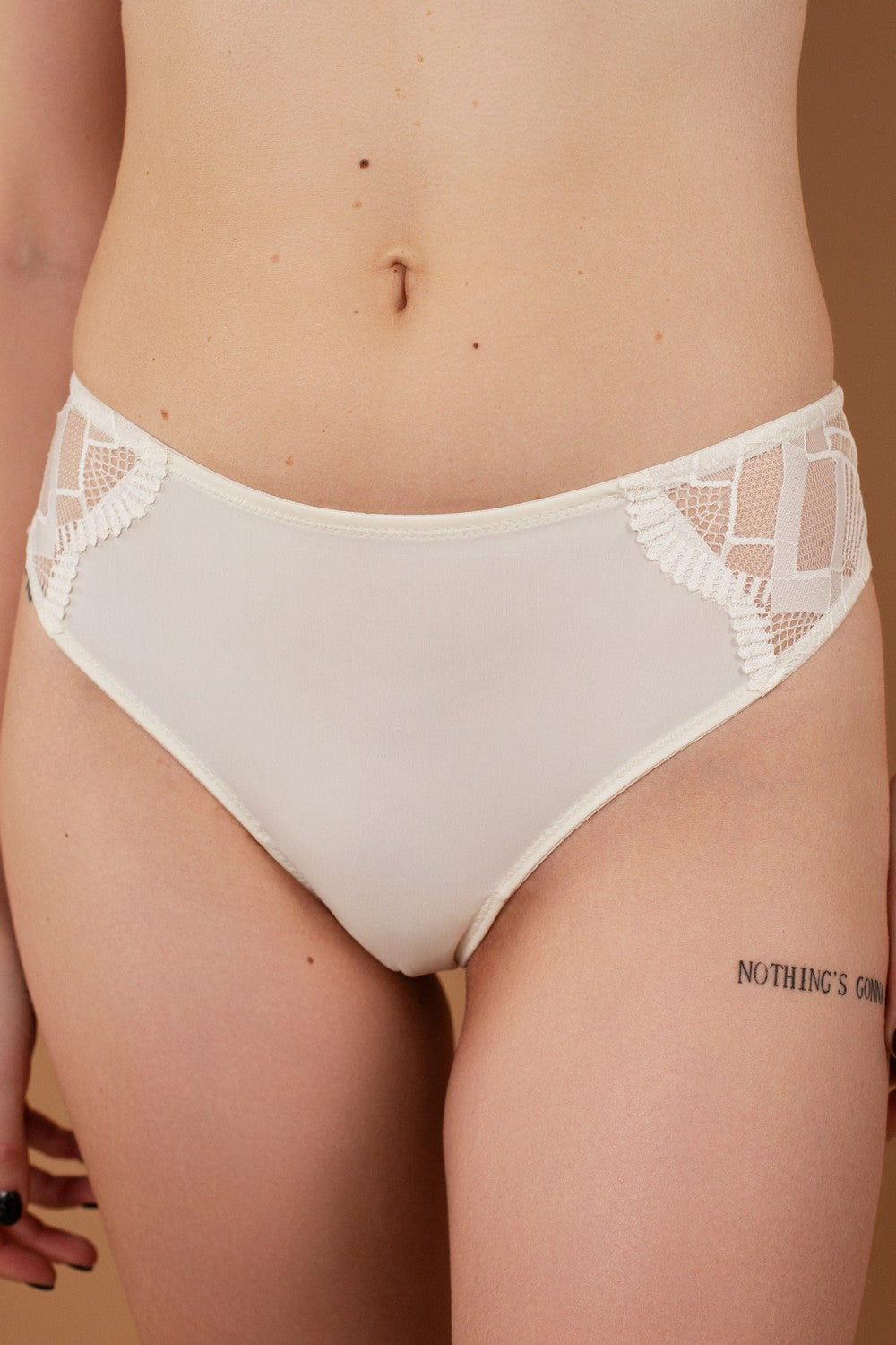 Трусики бразилиана из микросетки SLZ25902003 ivory