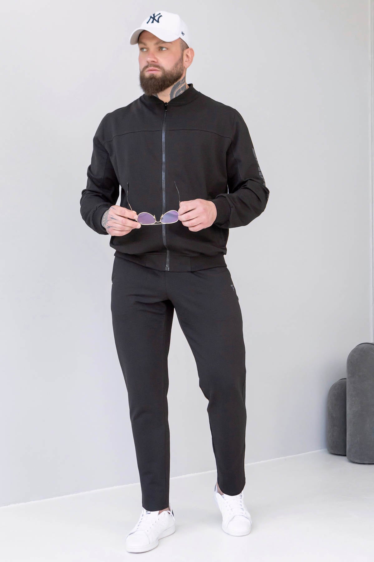 Трикотажні чоловічі штани EM2-LD10