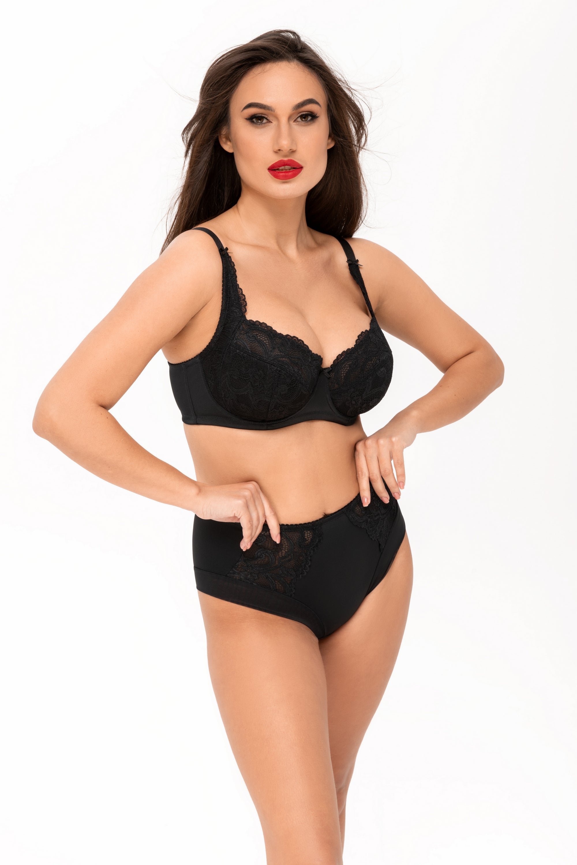 Полудублированный бюстгальтер с кружевом 5186 Olga black