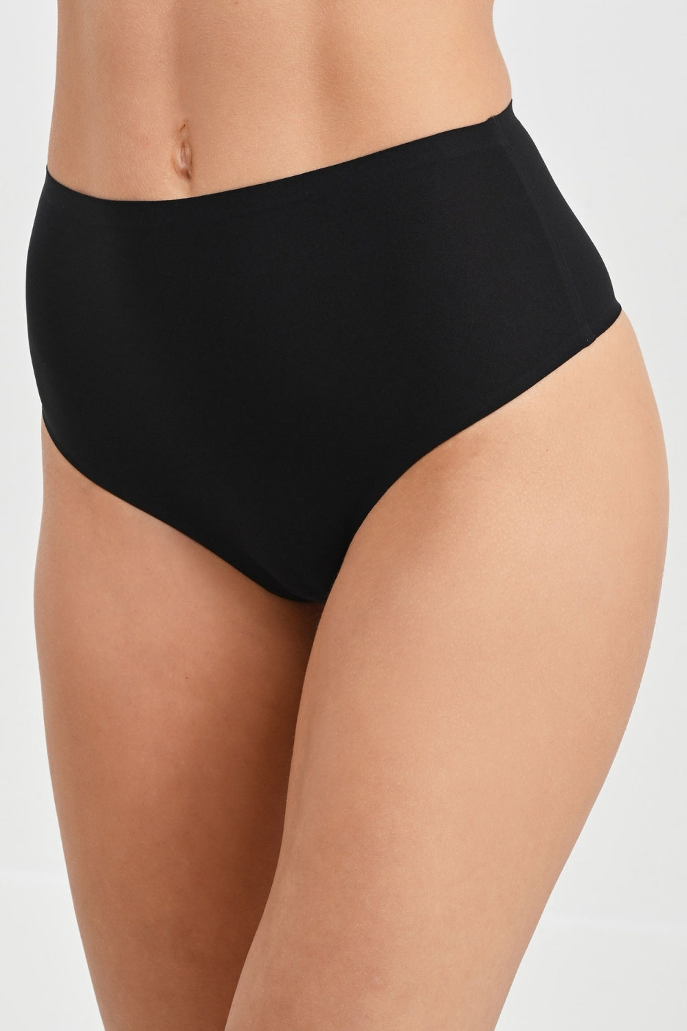 Бесшовные трусики стринг 1069 Soft stretch black