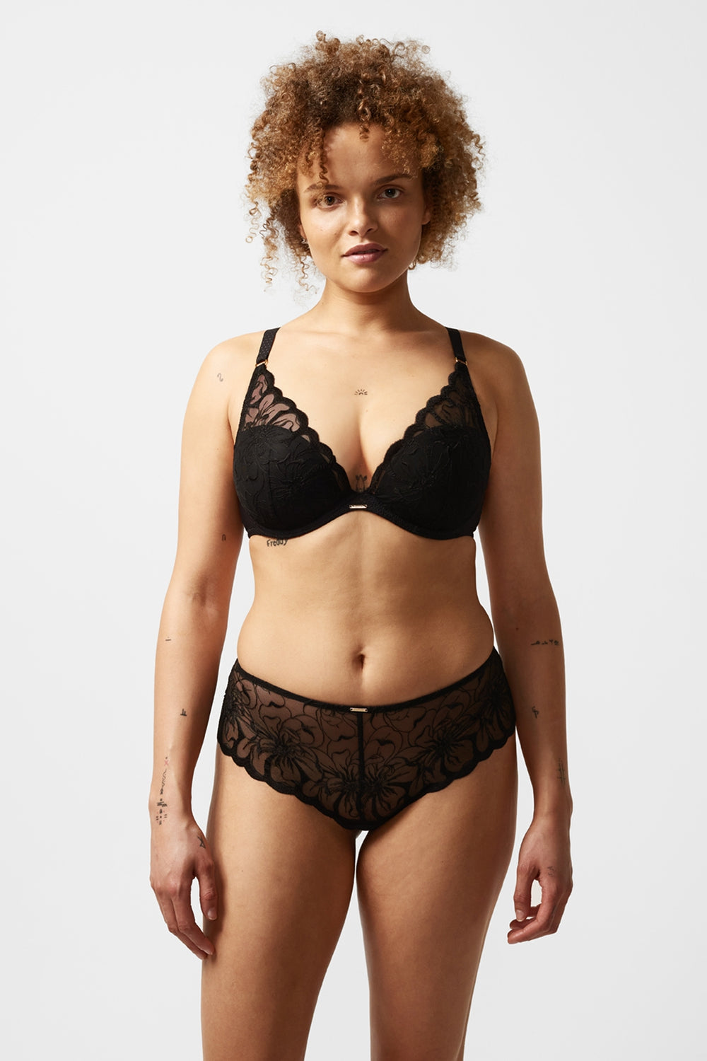 Бюстгальтер с вкладышами push-up 12M2 Fleurs black