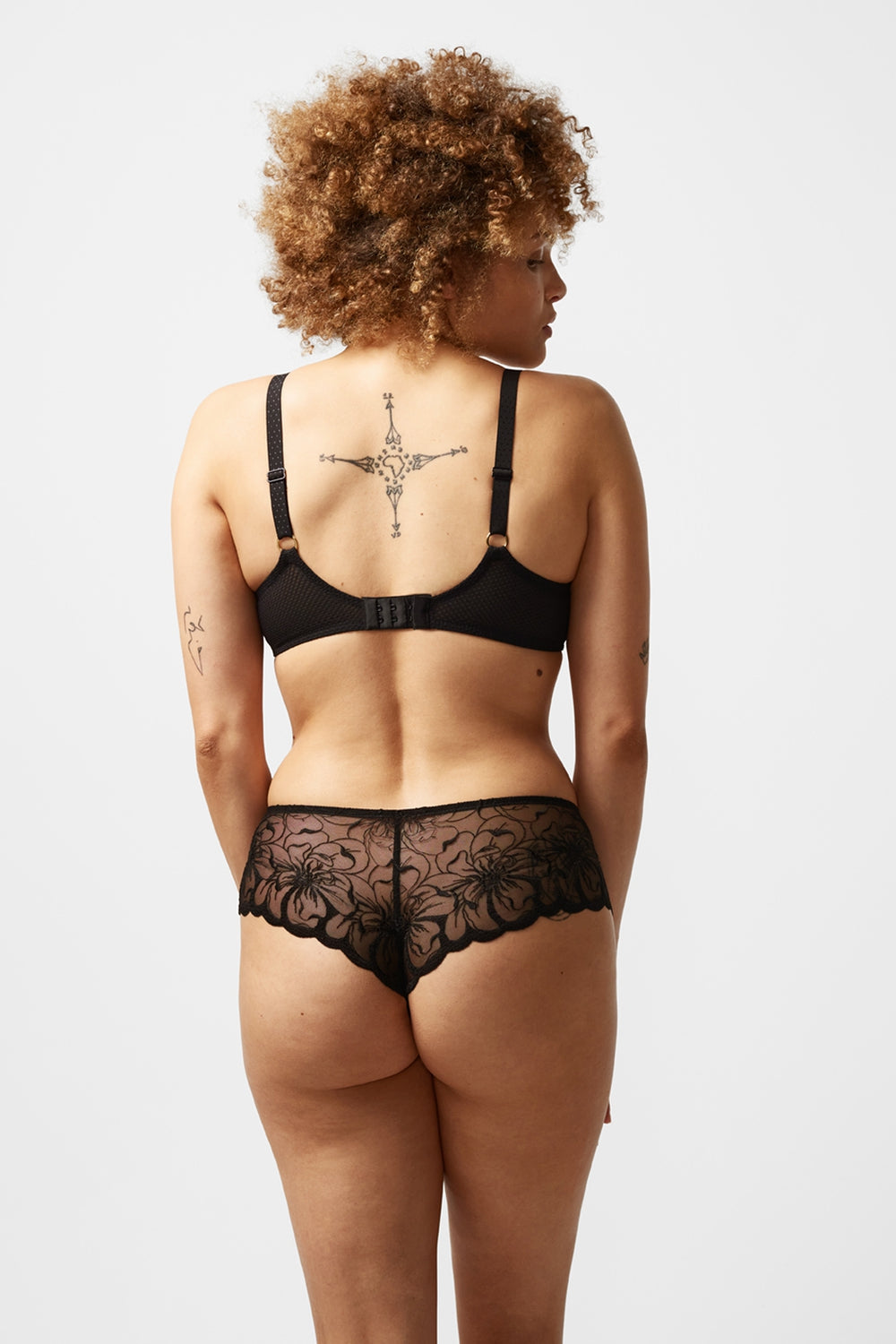 Бюстгальтер с вкладышами push-up 12M2 Fleurs black