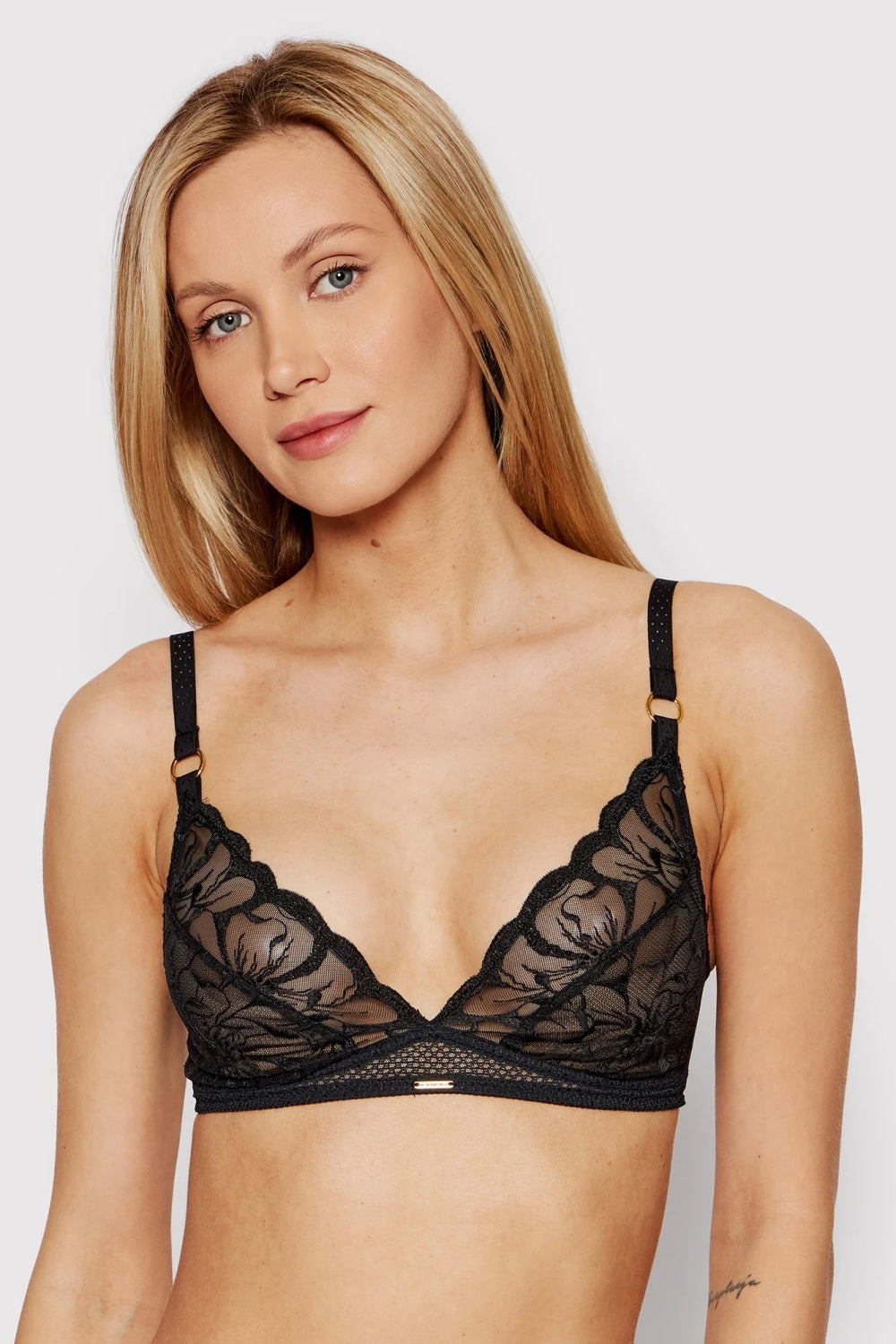 Мягкий кружевной бралет 12M8 Fleurs black