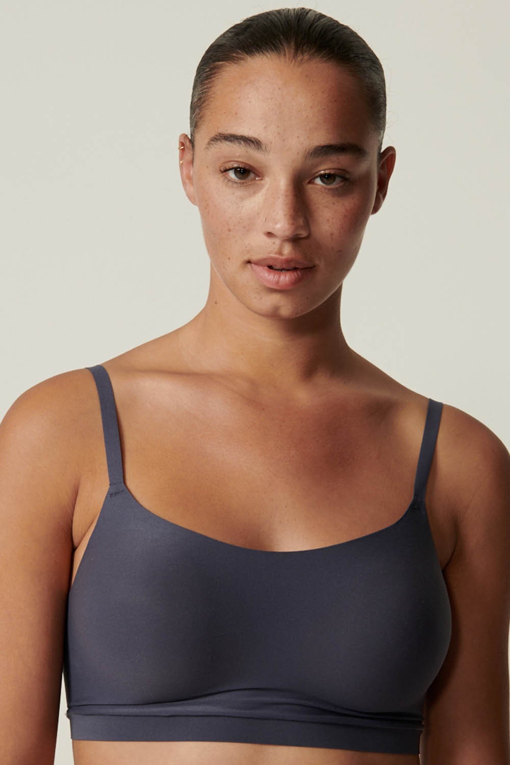 Бра-топ без косточек 16A2 Soft stretch gris cachemire