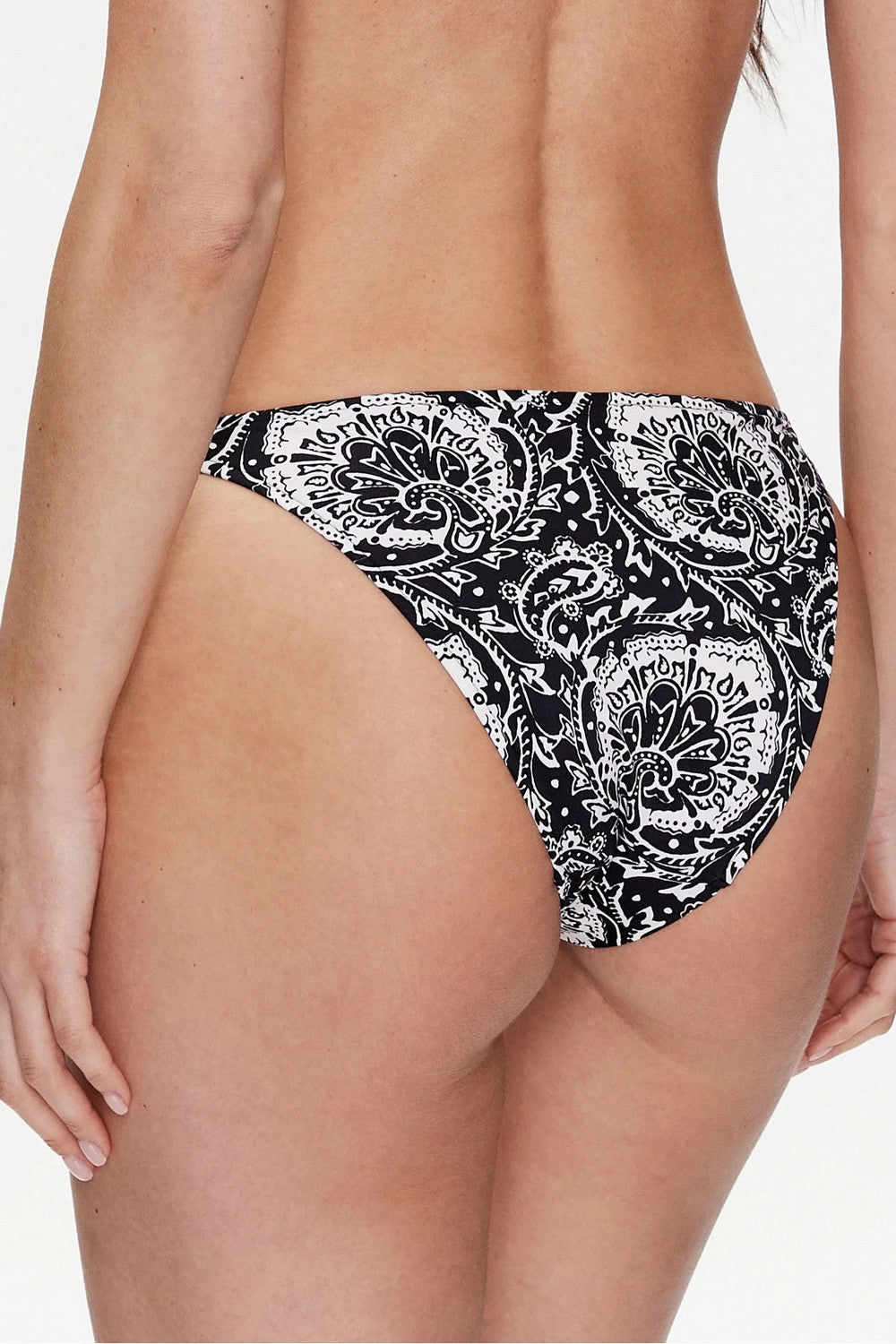 Купальные плавки с завязками 18H9 Flower black flower