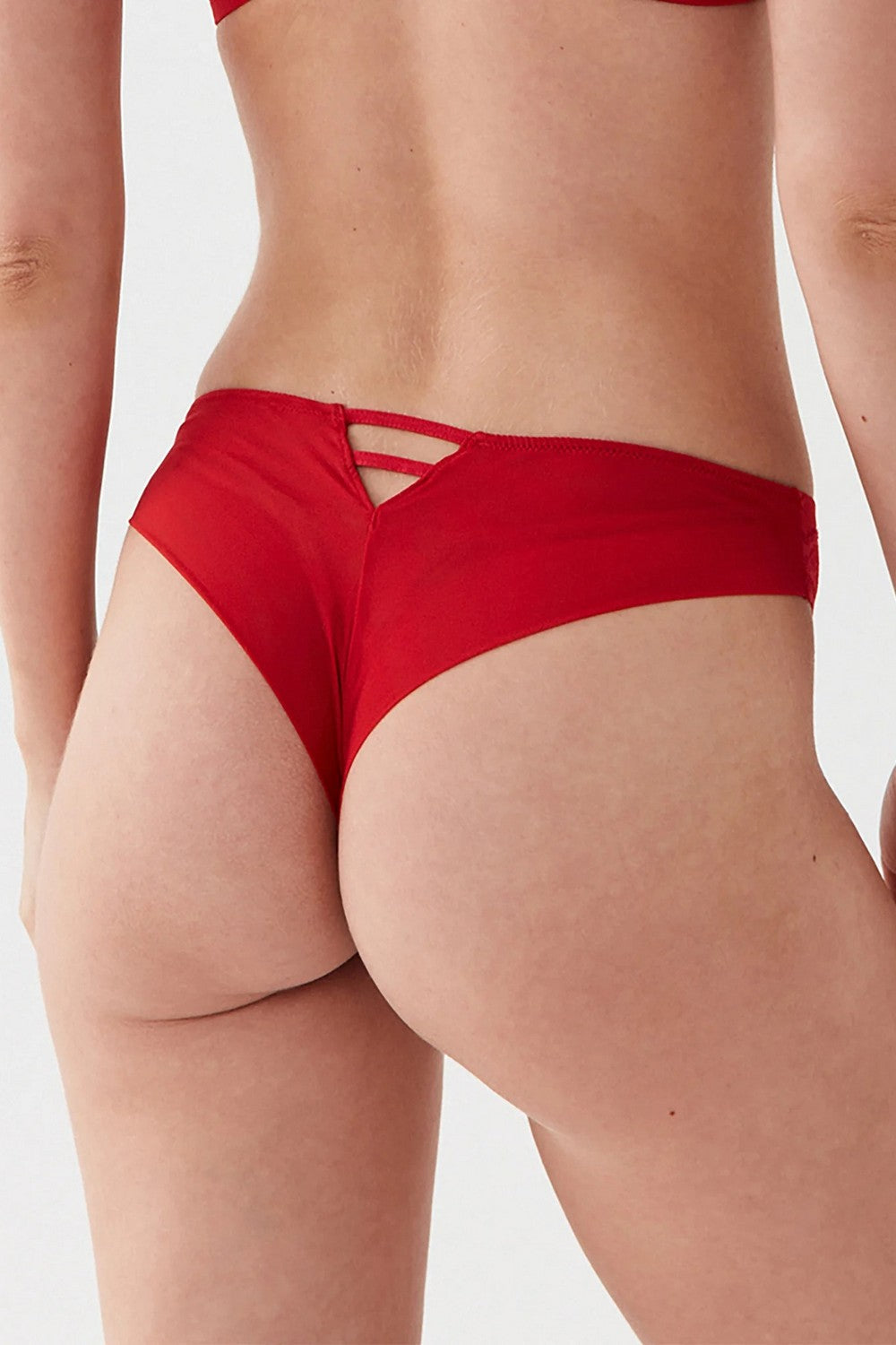 Трусики бразилиана с кружевом 12N9 scarlet