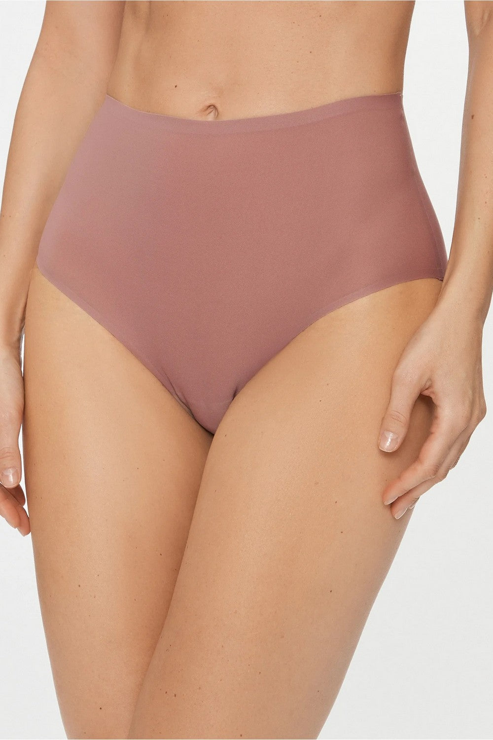 Бесшовные трусики cлип 2647 Soft stretch henné