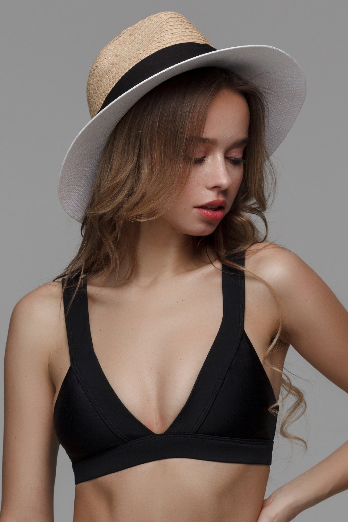 Купальный бюстгальтер на широких бретелях SS19102/1 Chloe black