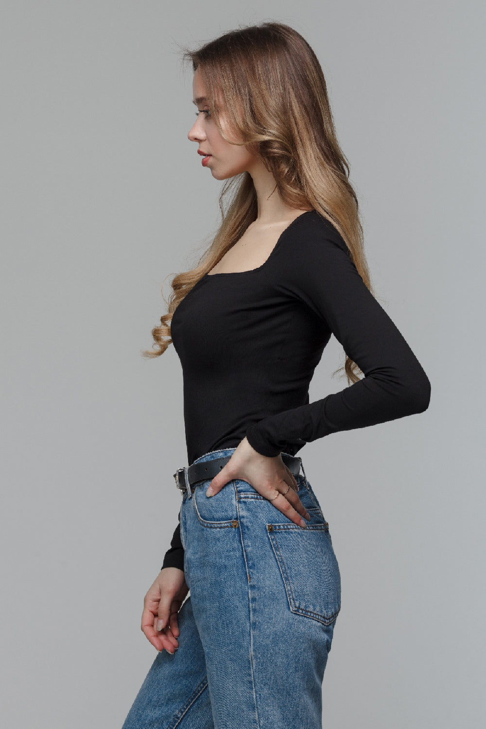 Хлопковое боди с квадратным вырезом Z19315/1 Leo