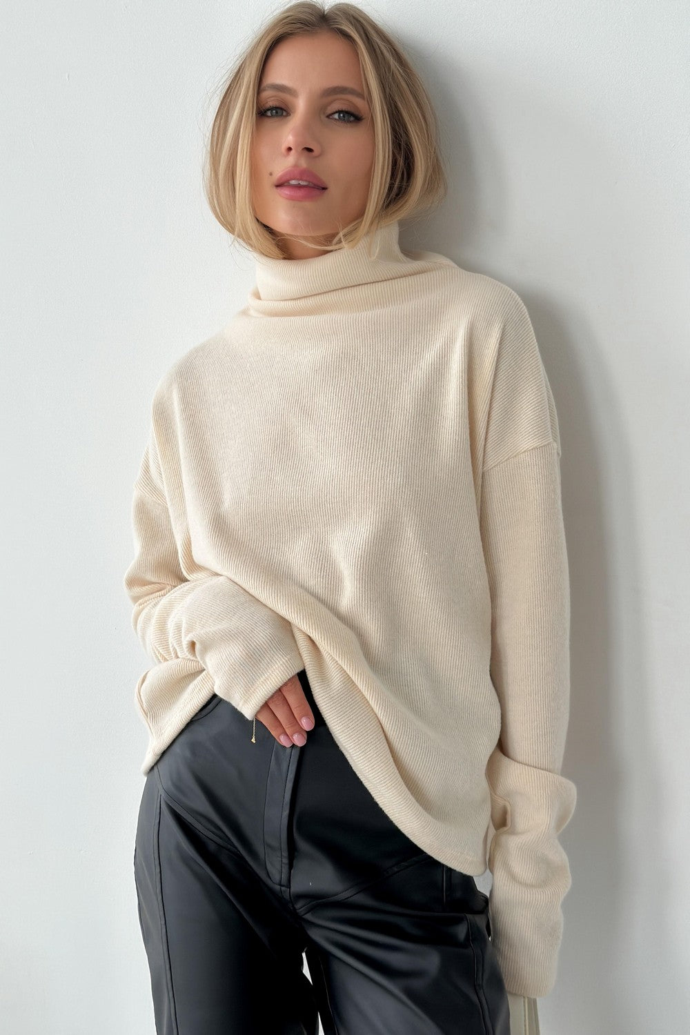 Свитер с высокой горловиной AW23300/23 ivory