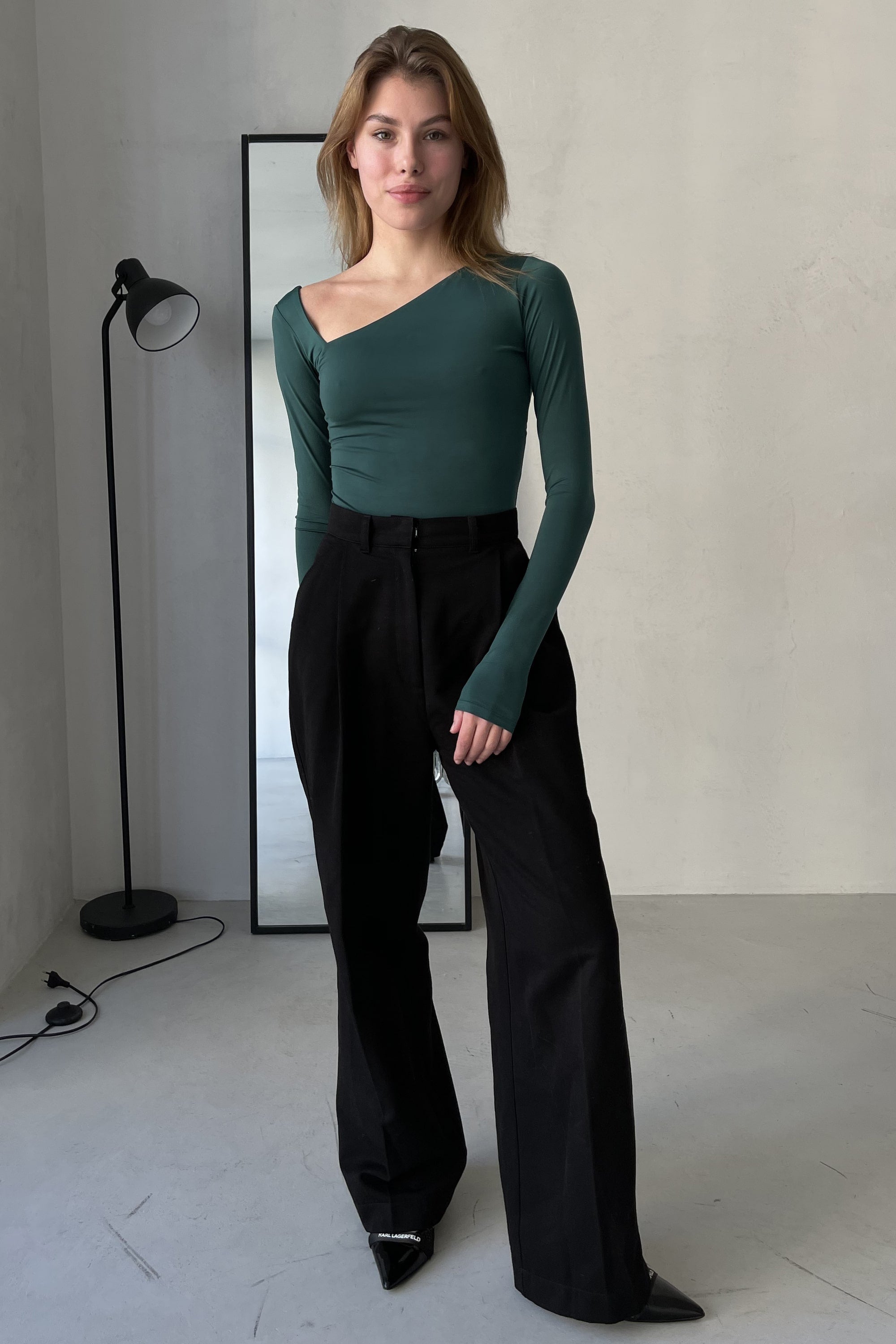 Боди из микронейлона AW22625/30 Model A green