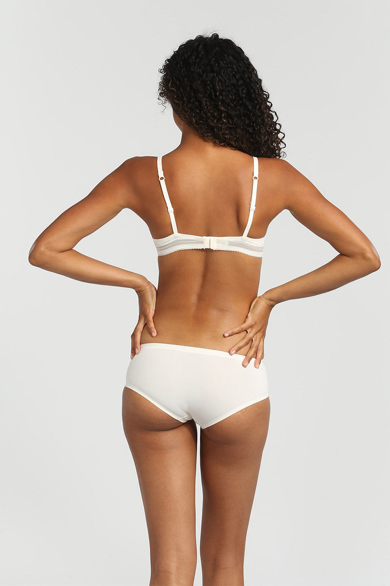 Бесшовный бюстгальтер D03AL Invisi Fit nacre