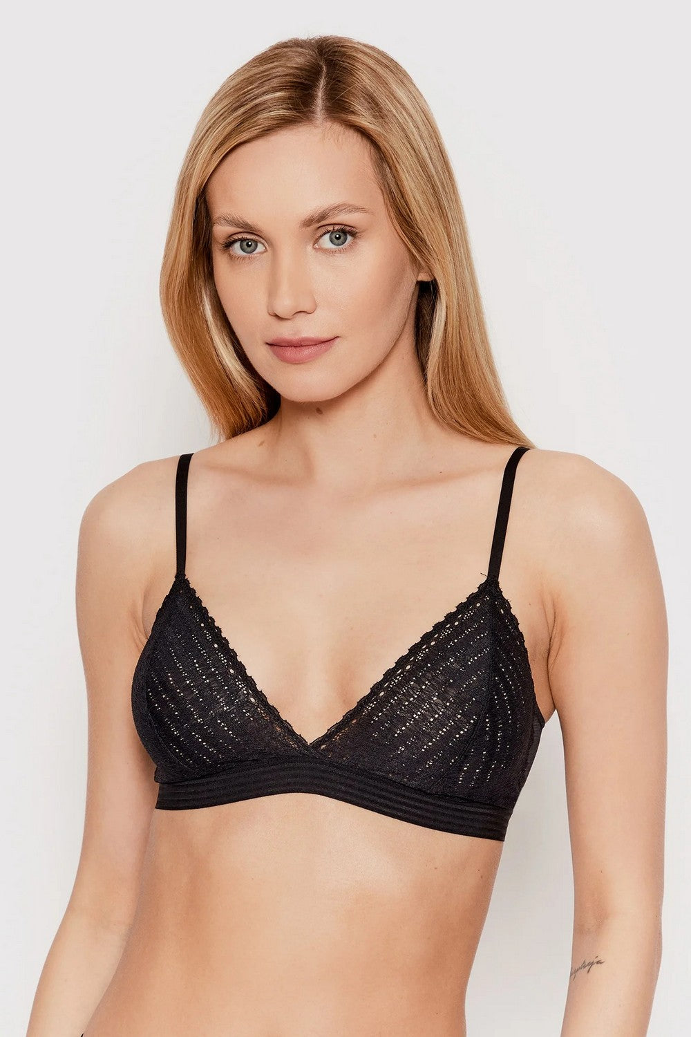 Кружевной бралет без косточек DK7356 black