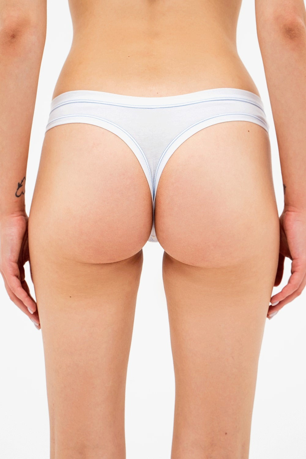 Трусики стринг с принтом 5526d white