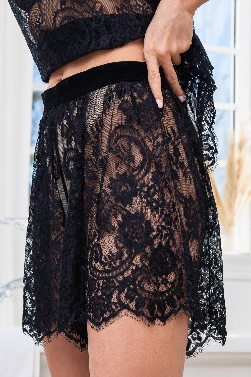 Гипюровый комплект с шортами 23025 black