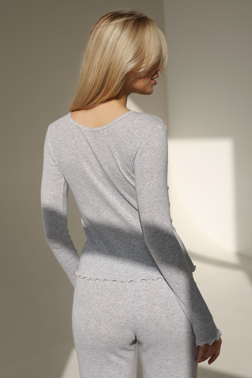 Хлопковый ажурный лонгслив 23144 gray melange