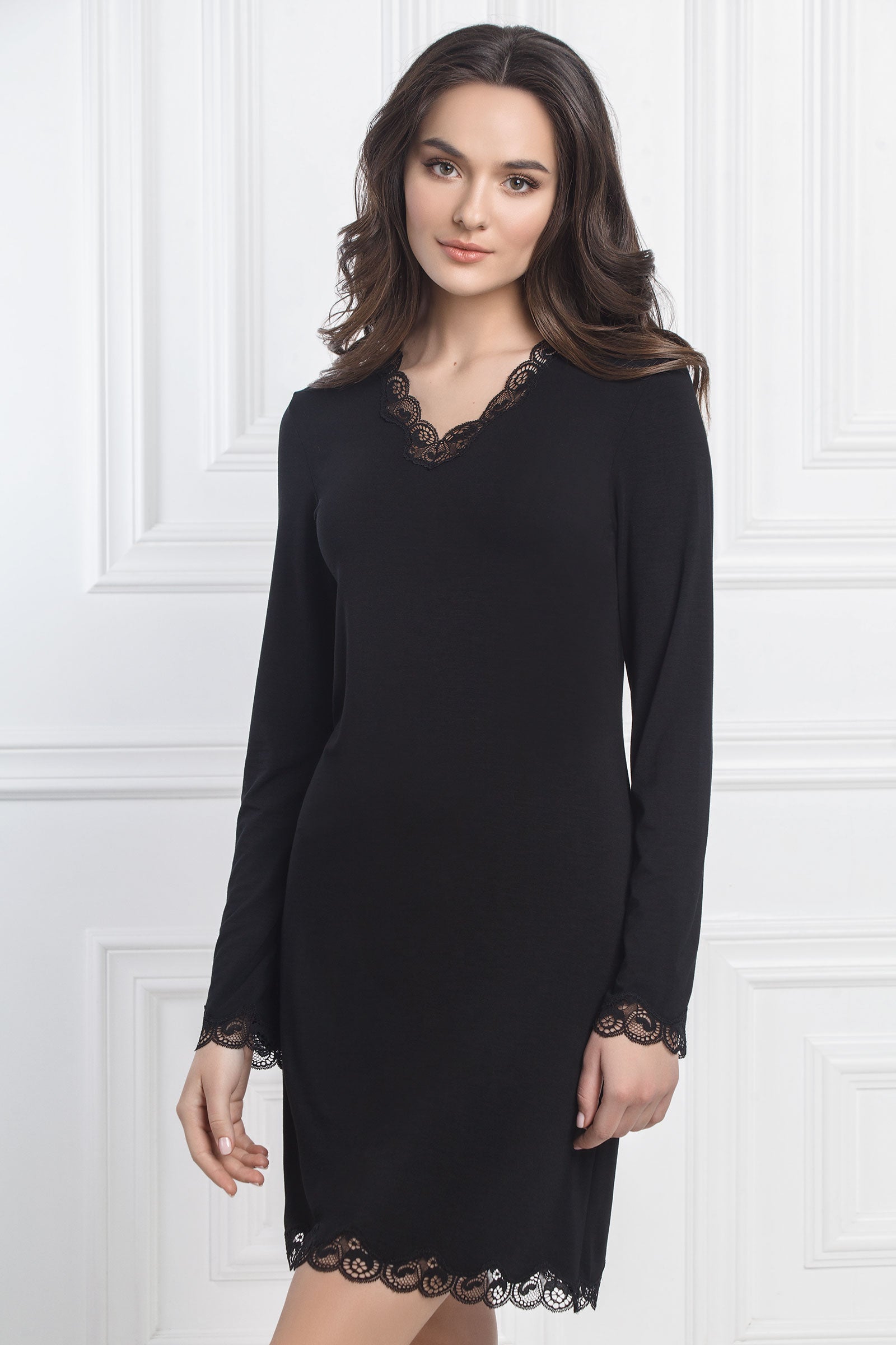 Домашнее платье из вискозы с кружевом 7001/62 Elizabeth black