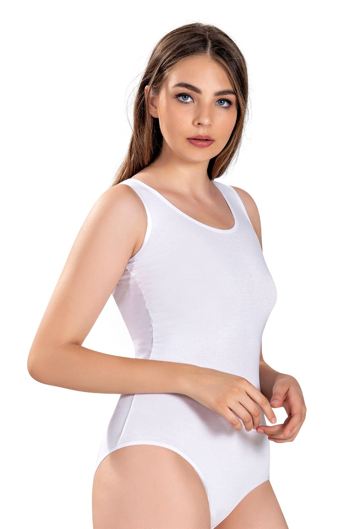 Хлопковое боди на тонких бретелях 582 white