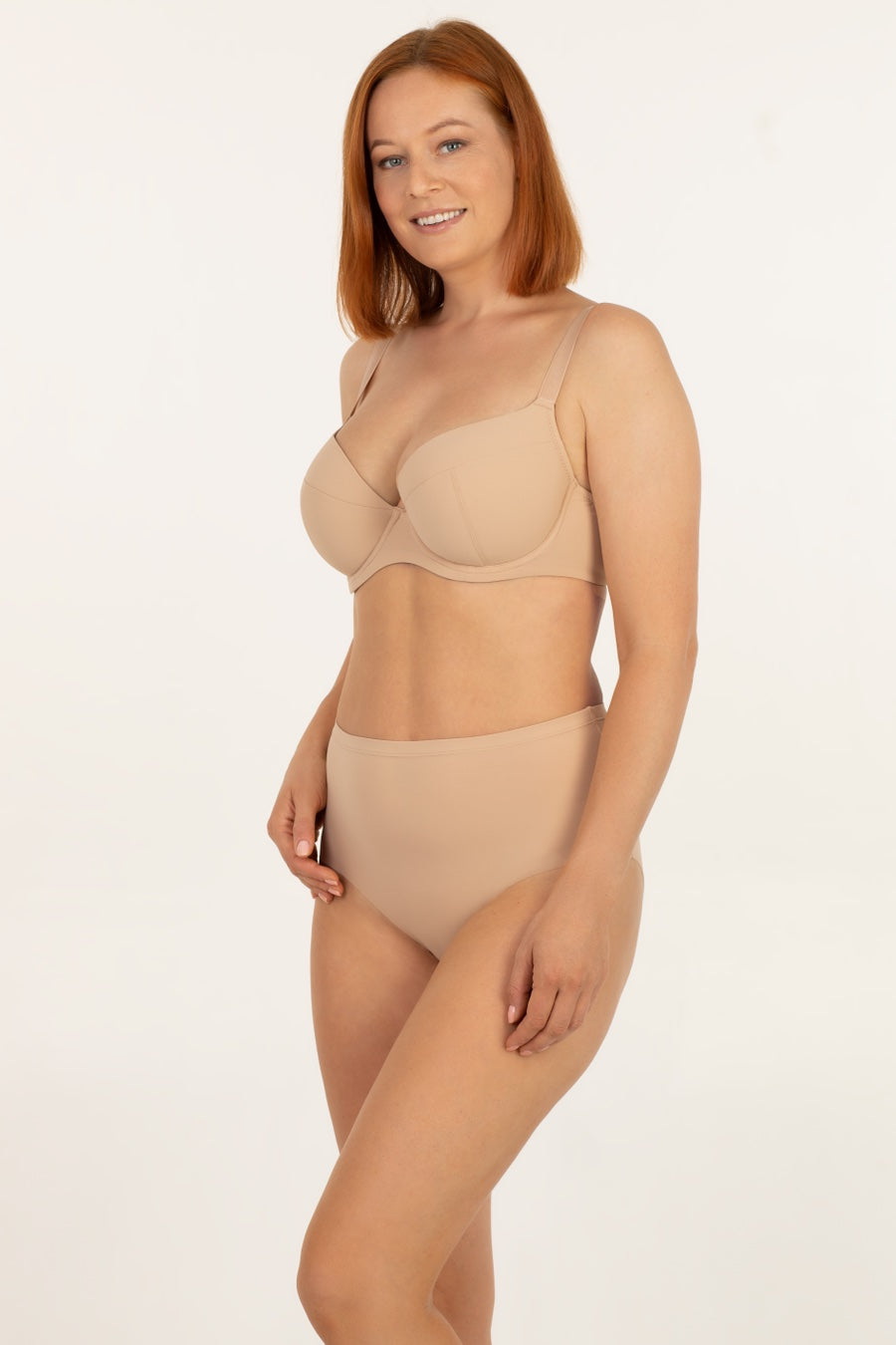 Бюстгальтер с плотными чашками 2593.03 M Daniella beige