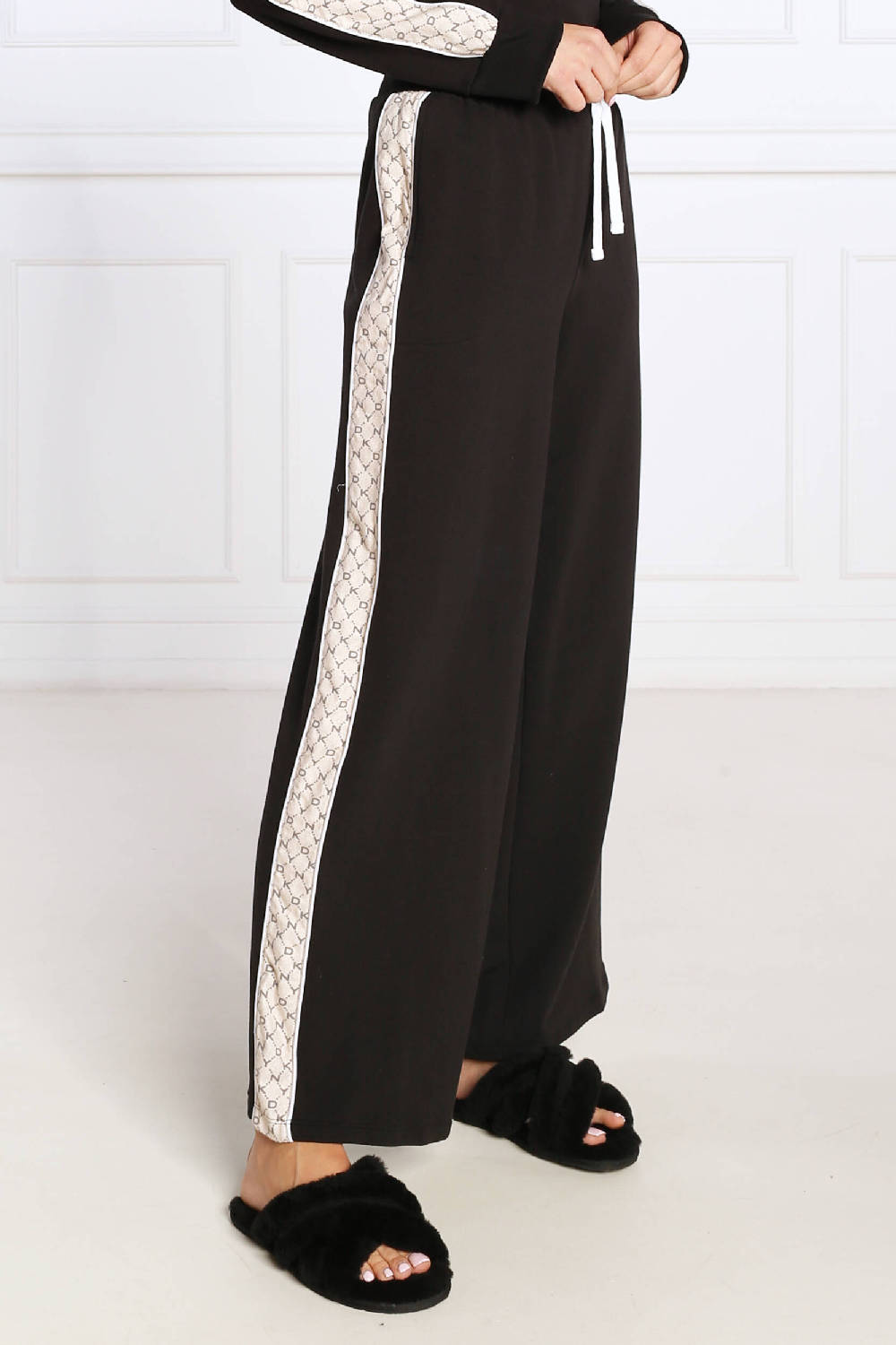 Комплект для дома YI2922592/001 black