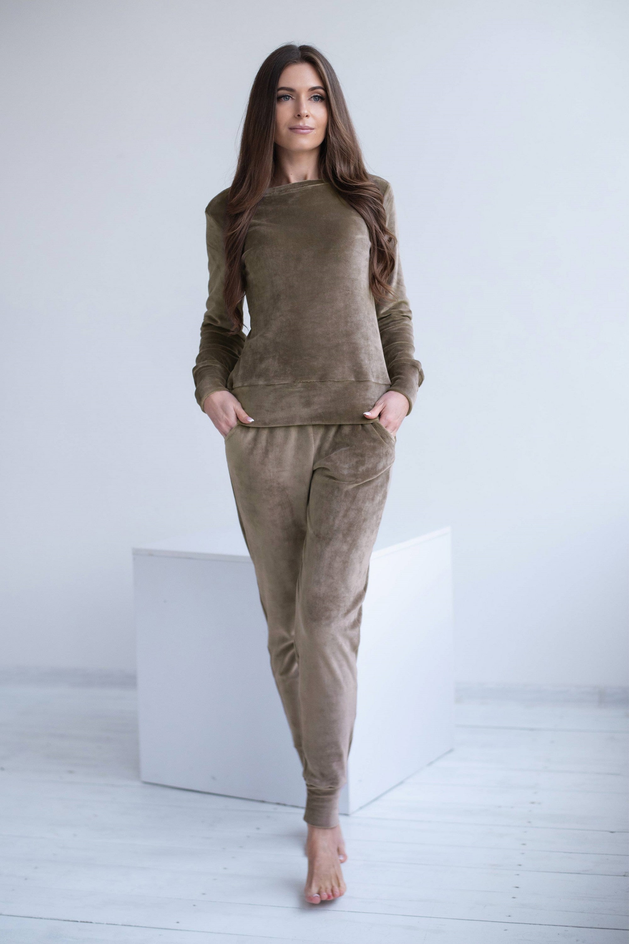 Велюровый комплект для дома 910 latte