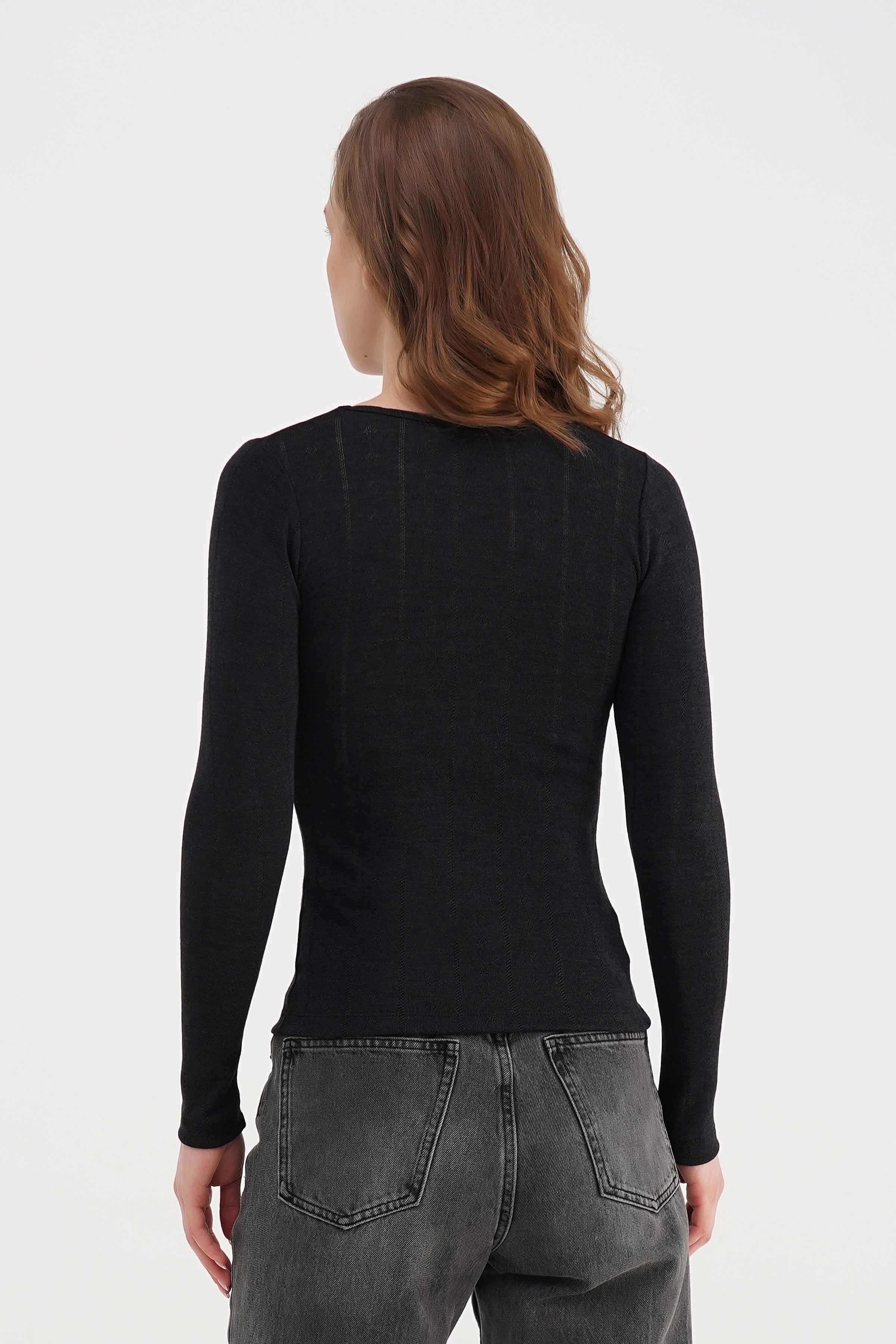 Шерстяной ажурный лонгслив 23181 dark gray