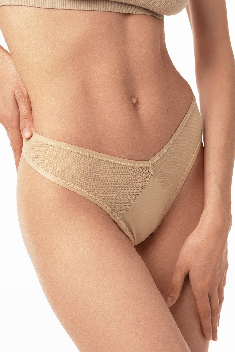 Трусики стринг из микросетки L5153S-M beige