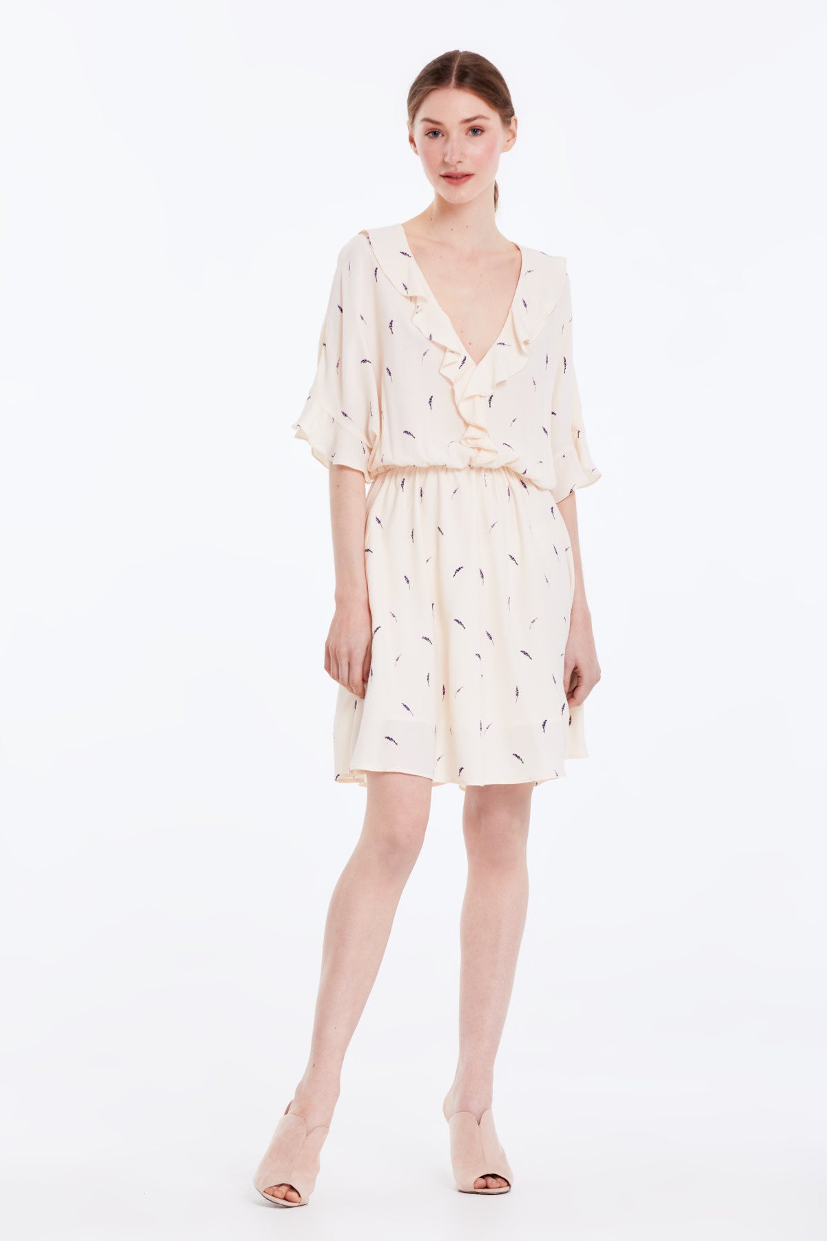 Платье с рюшами 5541