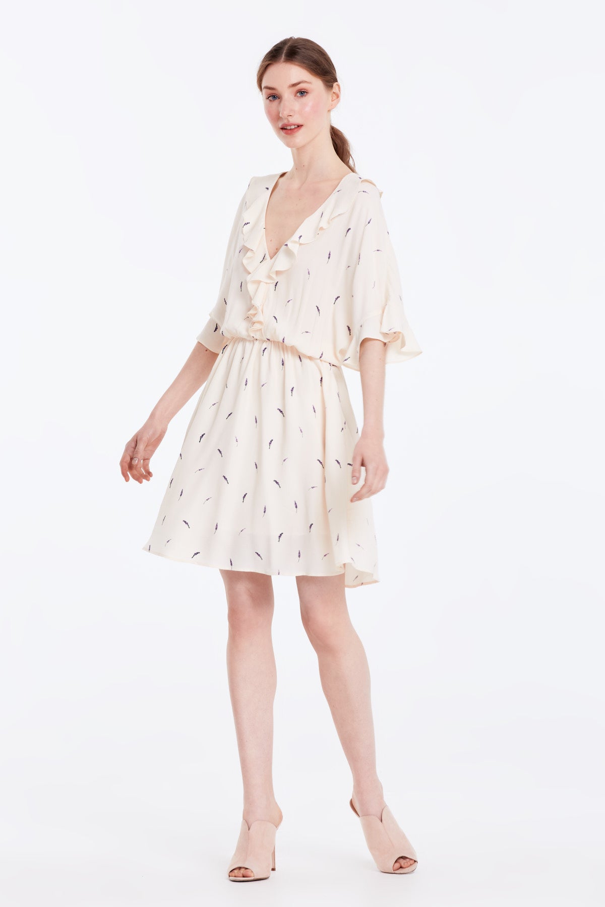 Платье с рюшами 5541