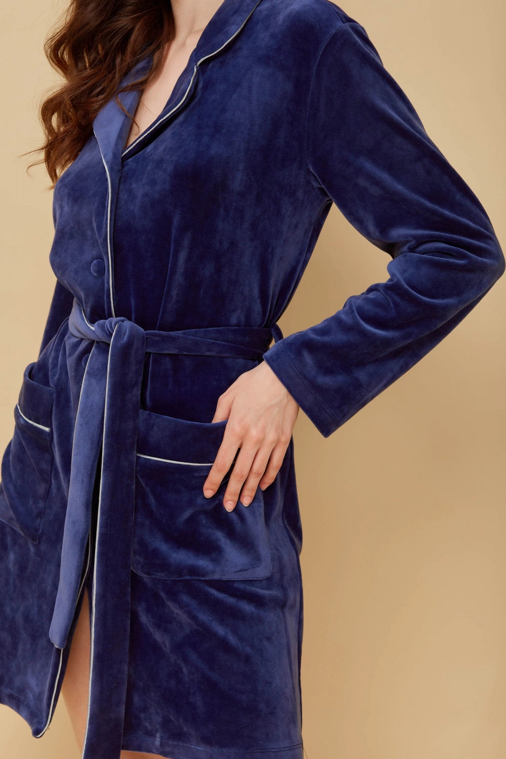 Велюровый халат на пуговицах 600-6753 dark blue