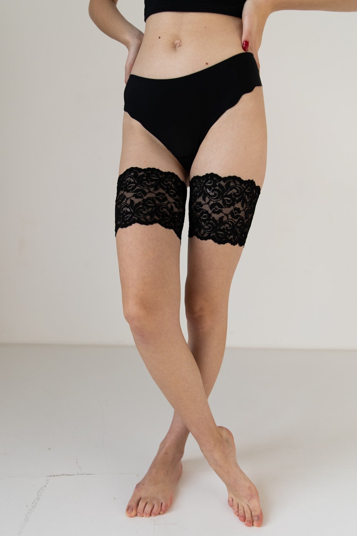 Кружевные бандалетки на бедра BDL002