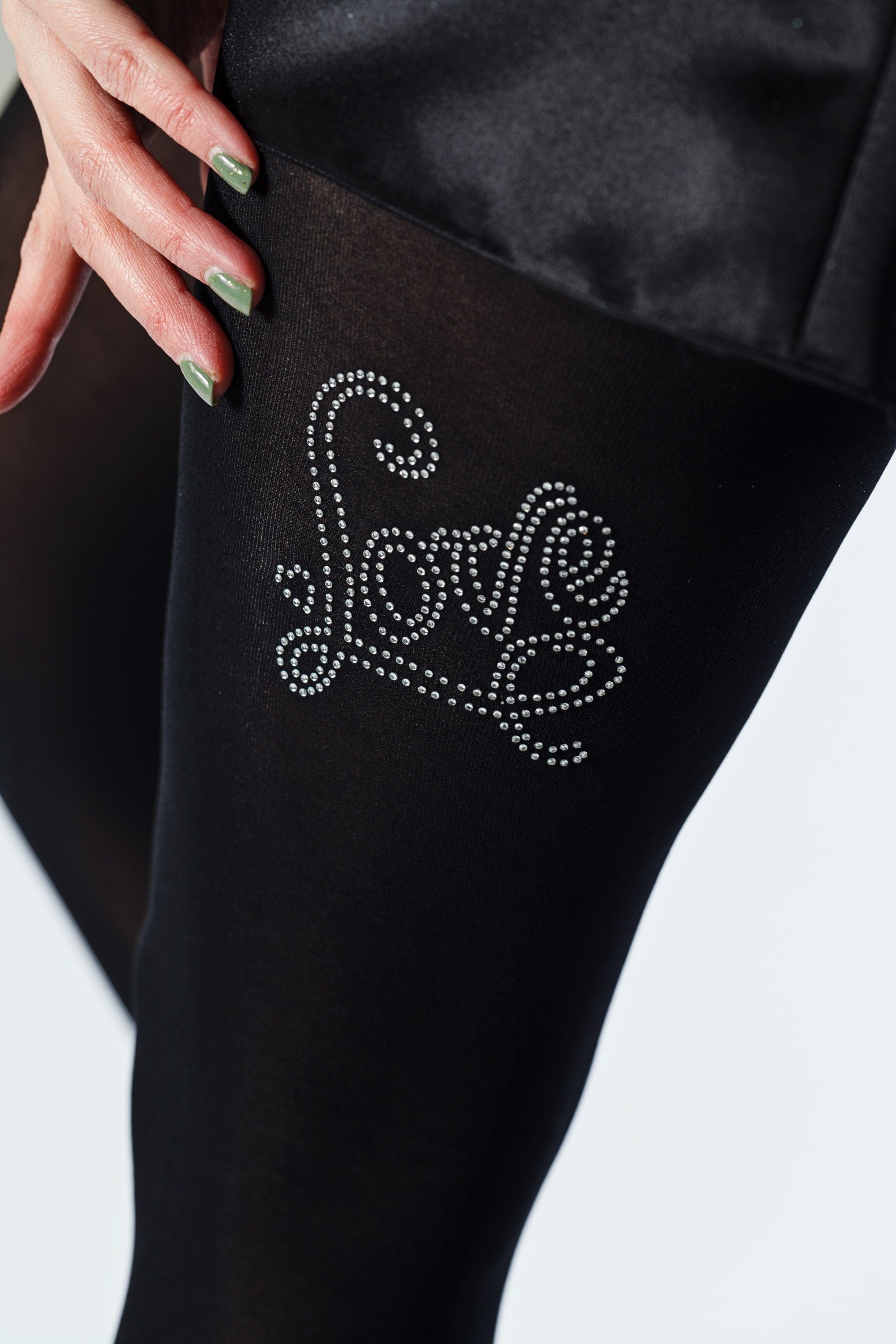 Колготки с узором из страз на бедре P1068 One Love 60d