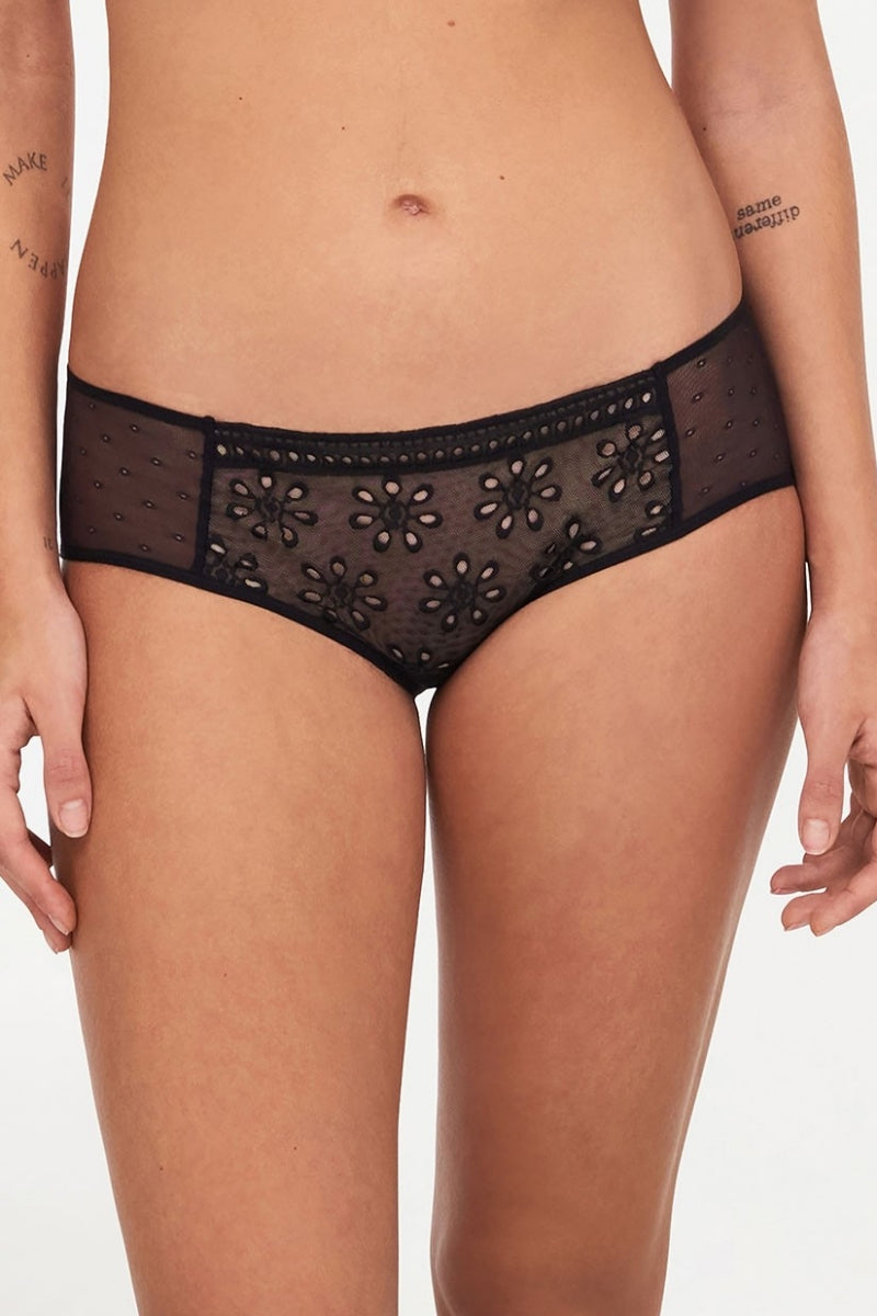 Шортики с вышивкой 42L4 Prisca black