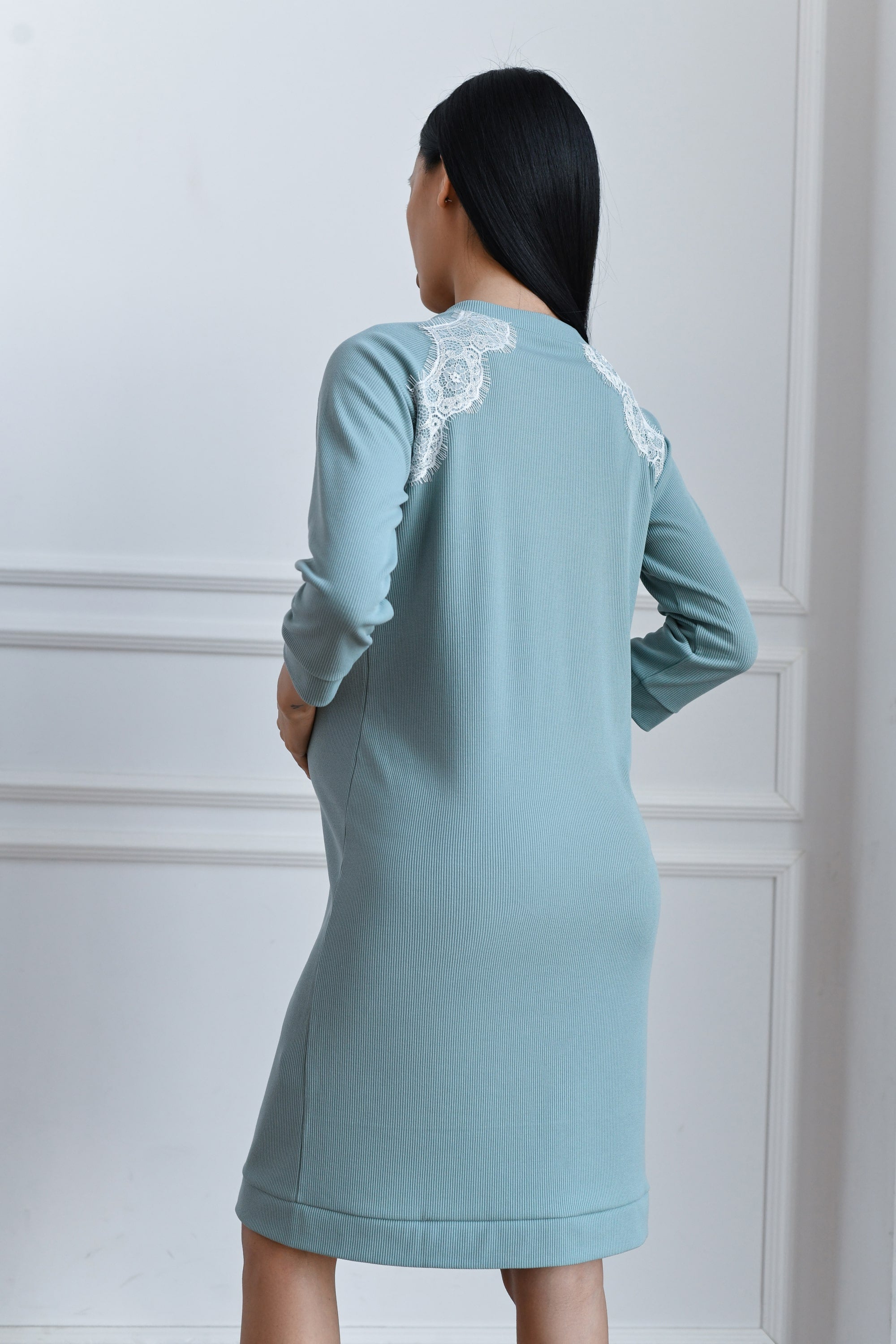 Трикотажное платье на кнопках 24181 Soft mint