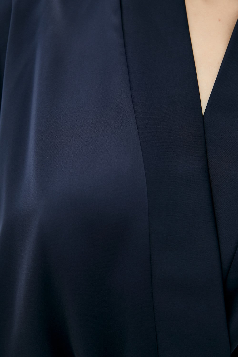 Короткий халат с поясом Claudia blue