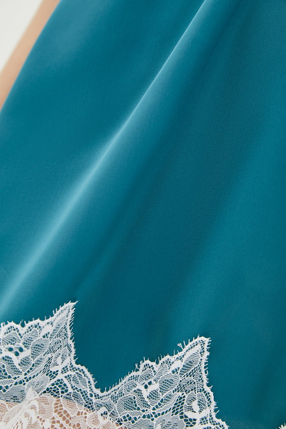 Атласная сорочка с кружевом Sara aquamarine