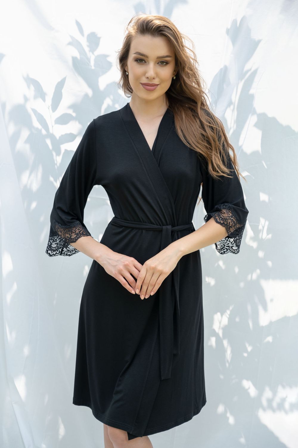 Халат из вискозы с кружевной спинкой 2315/1 black