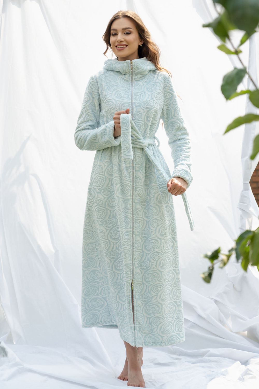 Длинный плюшевый халат с узором 2334 light blue rose