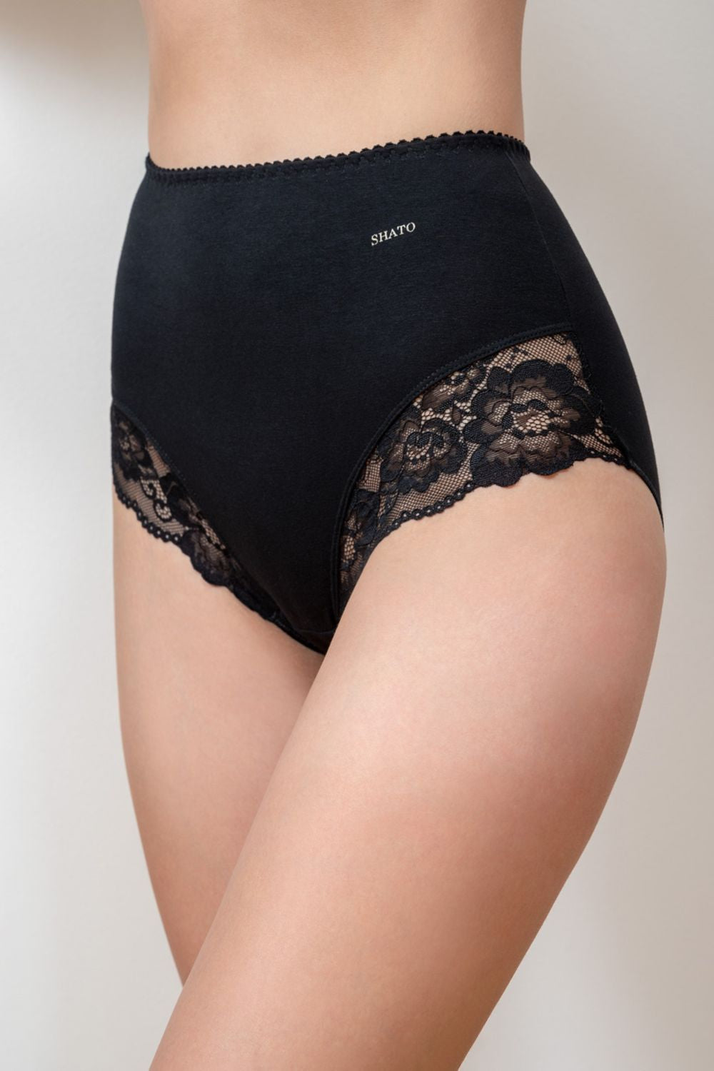 Высокие трусики слип maxi BLF 002 black (2 шт.)