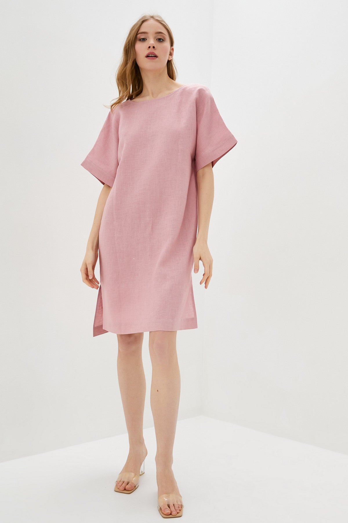 Льняное платье свободного кроя 009 Powder
