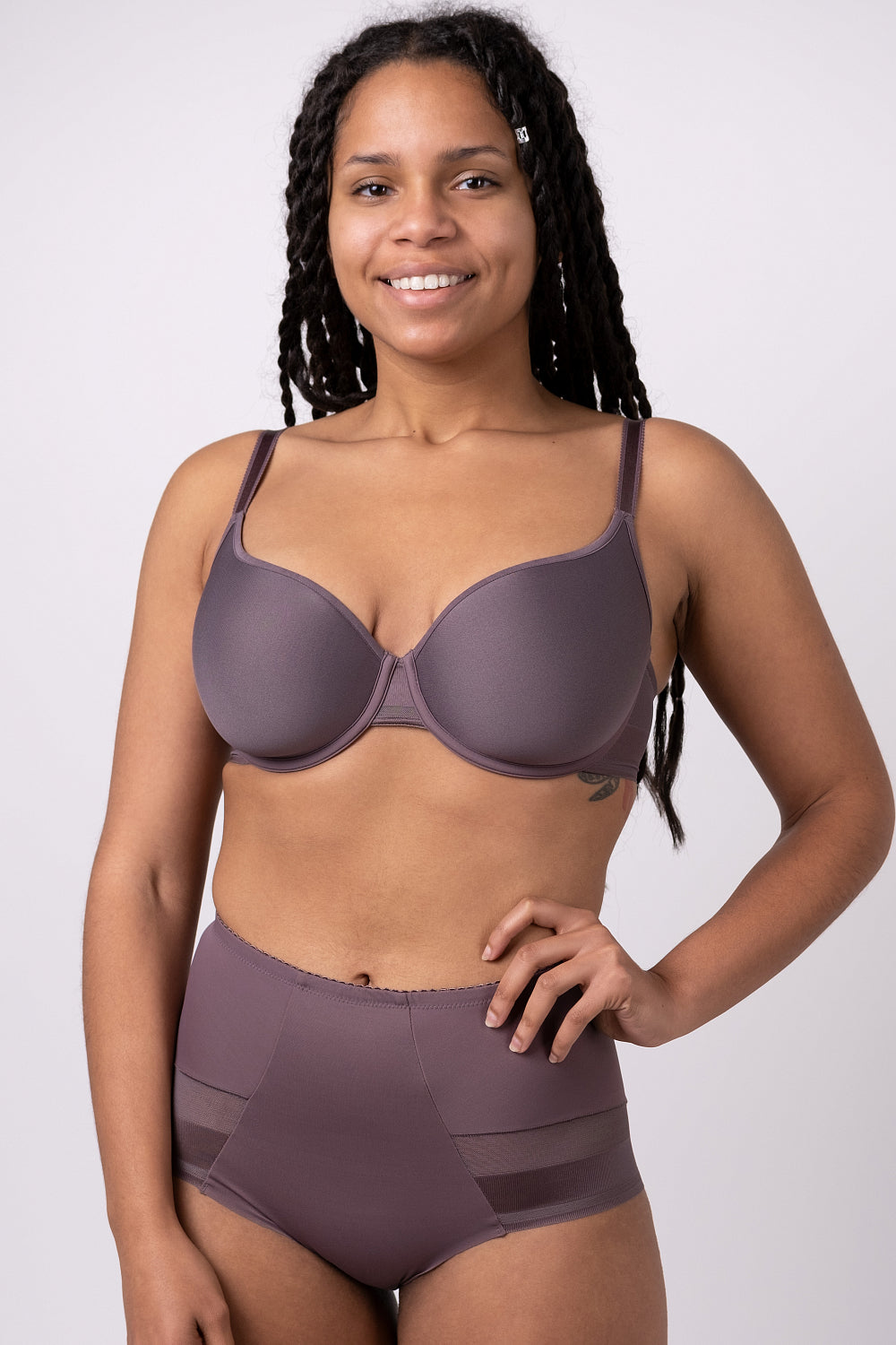 Формованный бюстгальтер на косточках 1070048/048С taupe