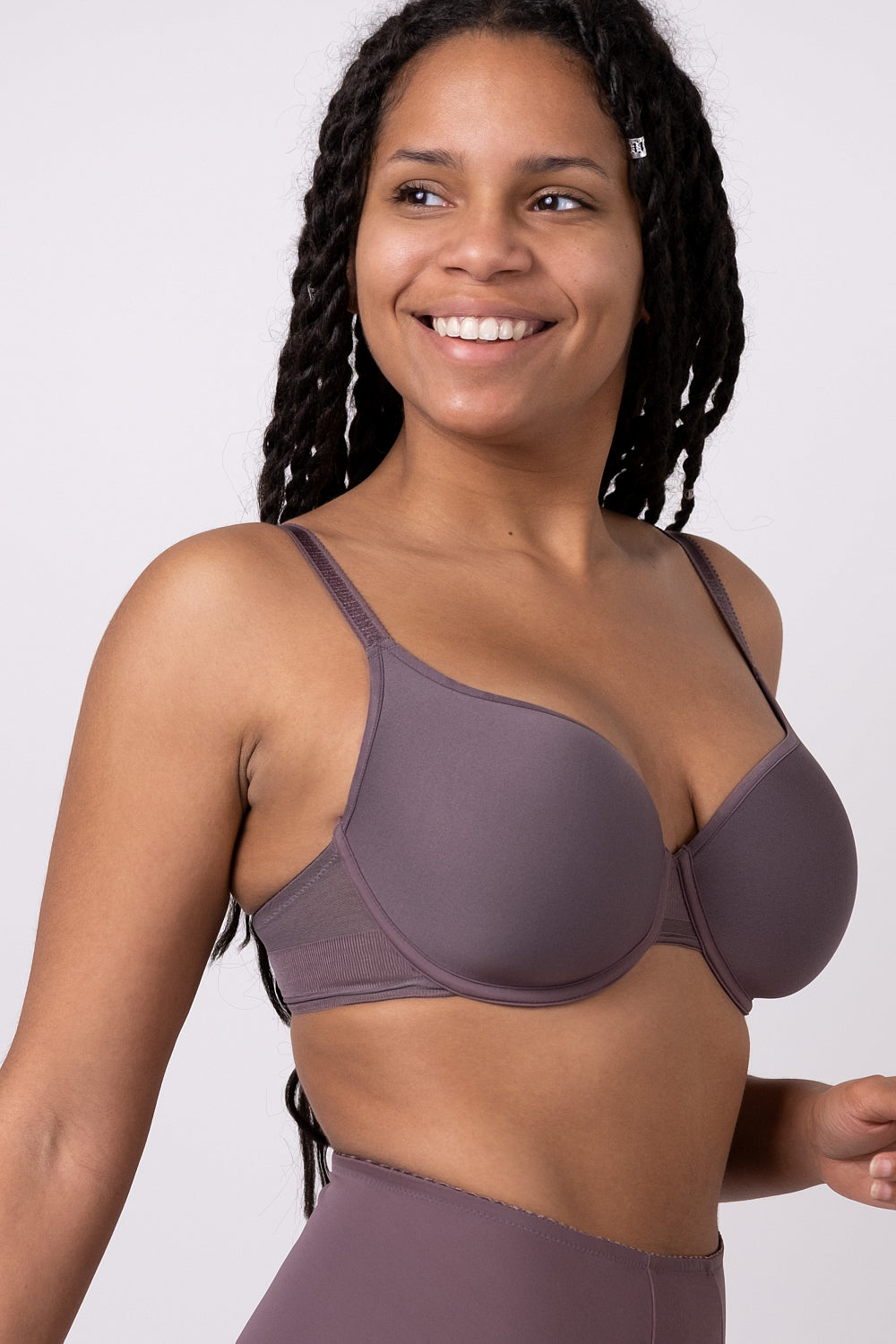 Формованный бюстгальтер на косточках 1070048/048С taupe