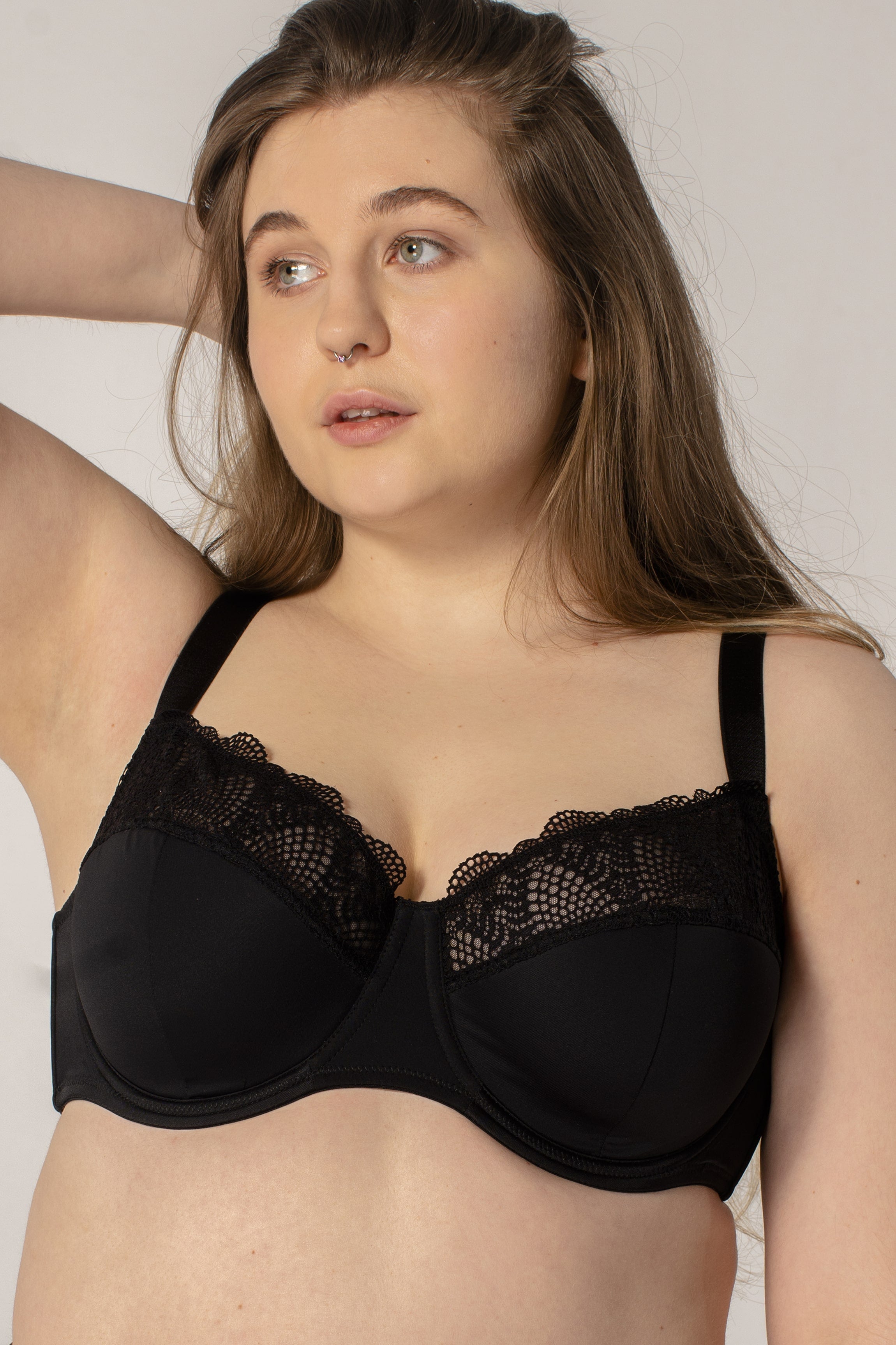 Полудублироованный бюстгальтер с кружевом SLZ23101055/355EC black