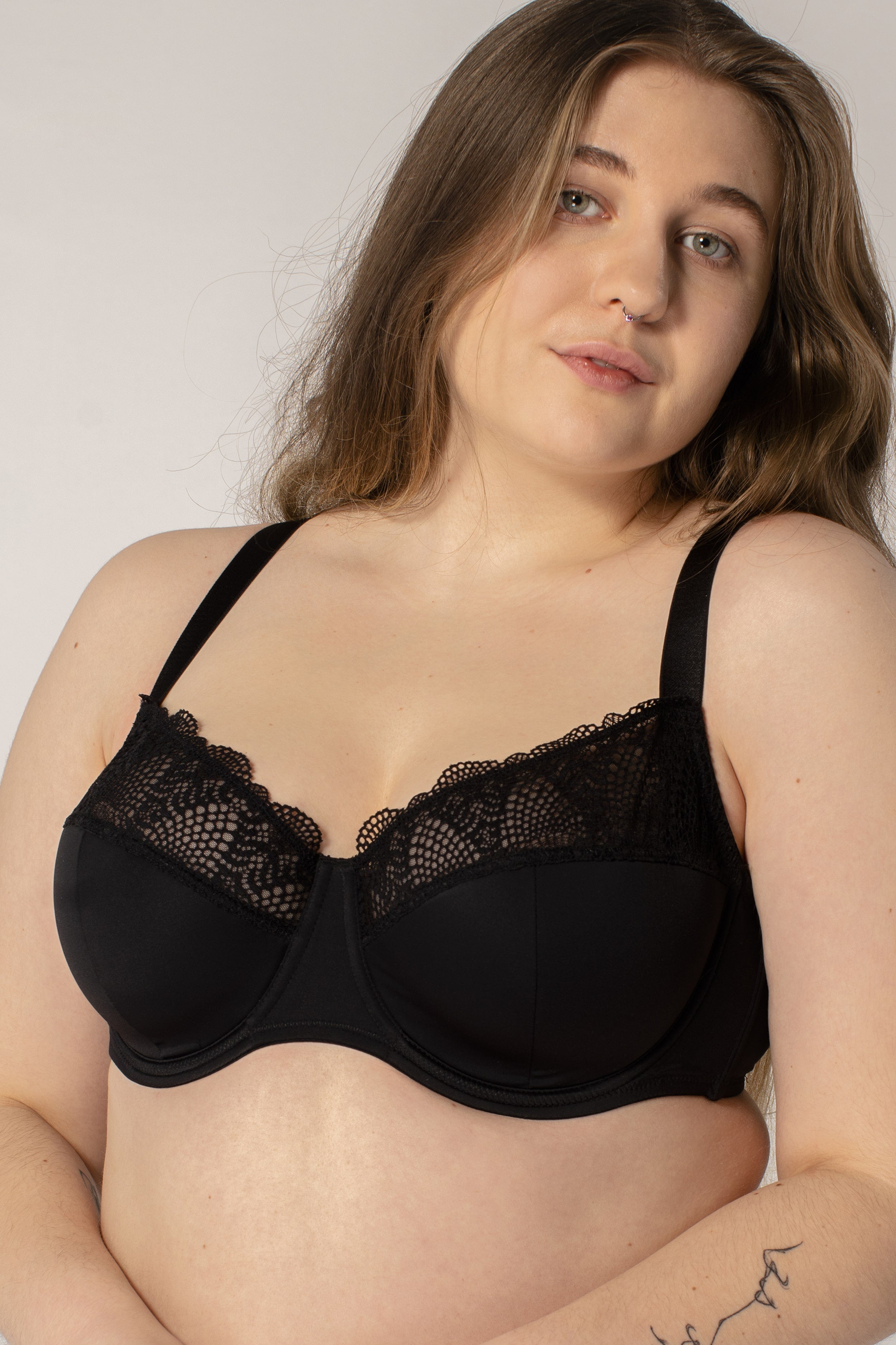 Полудублироованный бюстгальтер с кружевом SLZ23101055/355EC black